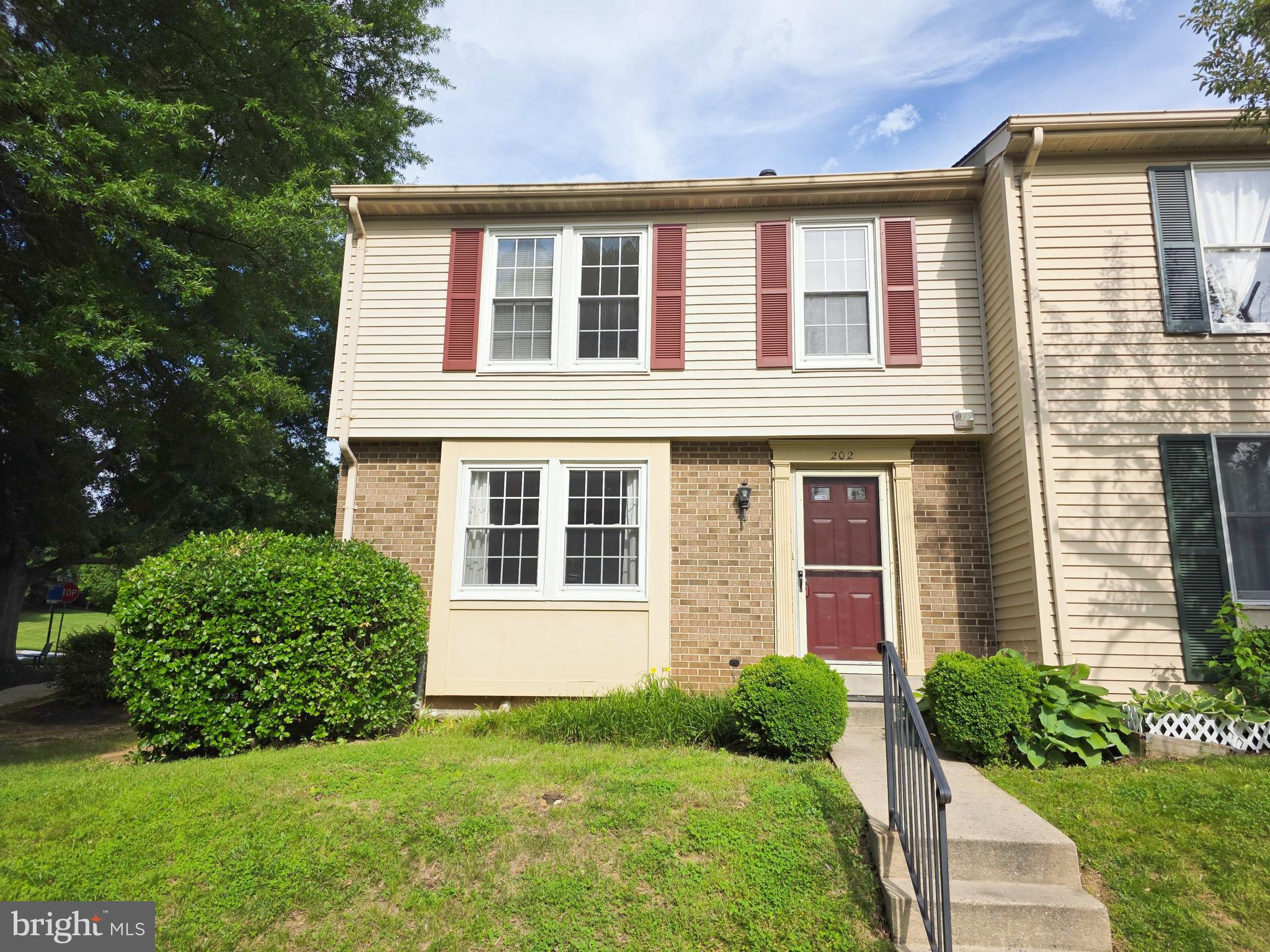 Welcome to this spacious end-unit townhome in one of Gaithersburg’s most convenient locations. Major updates include a new roof (2023) and HVAC system (2020), offering peace of mind for future owners. This rare end-unit features a larger lot, enhanced privacy, and additional windows that fill the home with abundant natural light throughout.

Featuring 3 bedrooms, 3 full bathrooms, and 1 half bathroom across three finished levels, the home offers a flexible and functional layout. The main level includes spacious living and dining areas and an eat-in kitchen with ample cabinet and counter space. Extra windows unique to the end-unit enhance the bright and open feel.

The upper level offers a primary suite with walk-in closet and private bath, along with two additional bedrooms and a full hall bath. The fully finished lower level provides additional living space with a recreation area and includes a full bathroom, ideal for guests, work, or entertainment.

2 assigned parking spaces are conveniently located in front of the home. Community amenities include tennis courts, tot lots, and well-maintained common areas.

Excellent commuter location just minutes to I-270, ICC, Shady Grove Metro, Kentlands, Rio, and Downtown Crown, with easy access to shopping, dining, and major routes.

A well-maintained end-unit with key system updates and strong potential for future customization and value growth.