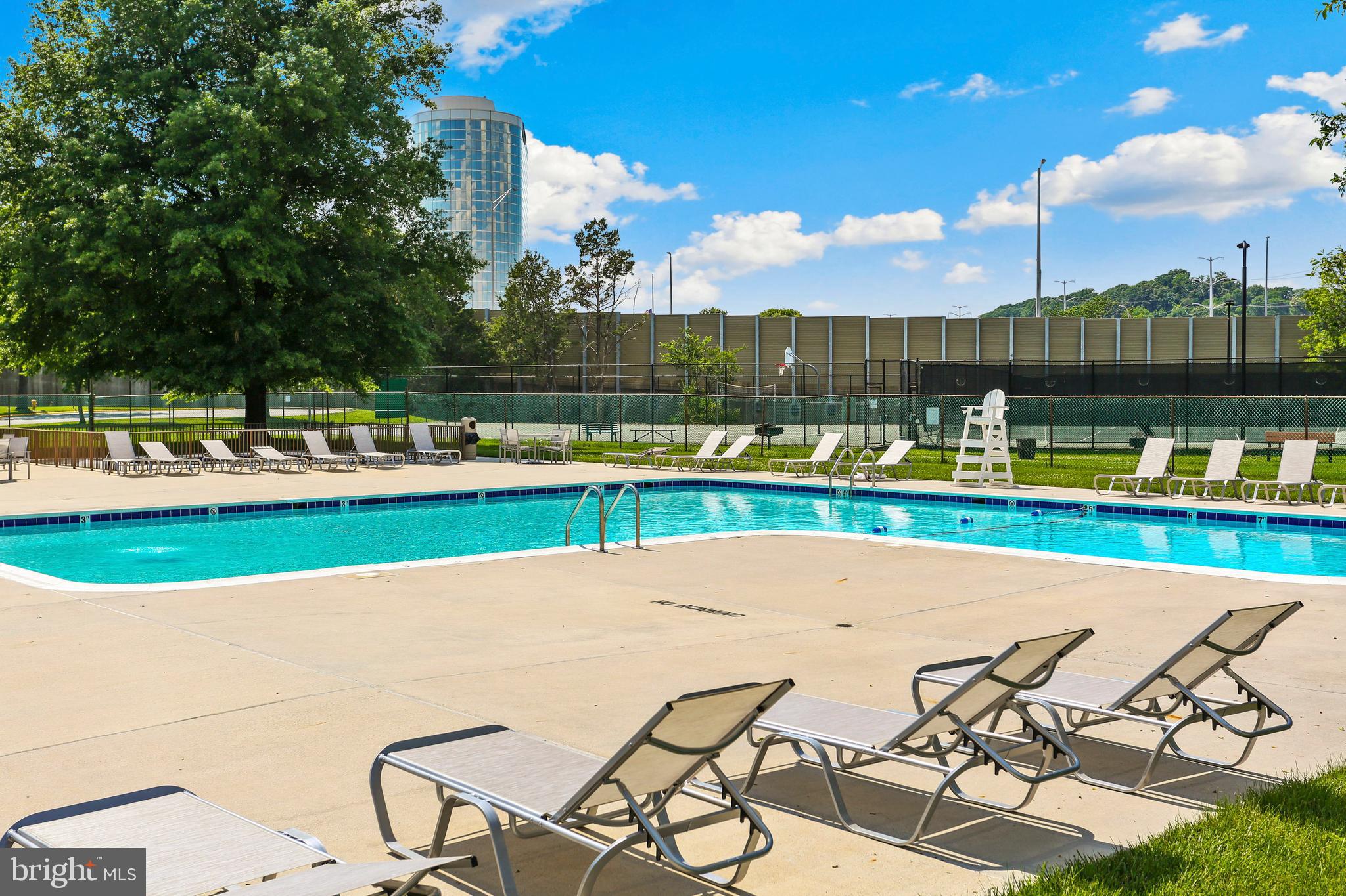 PARC EAST - Residential Lease