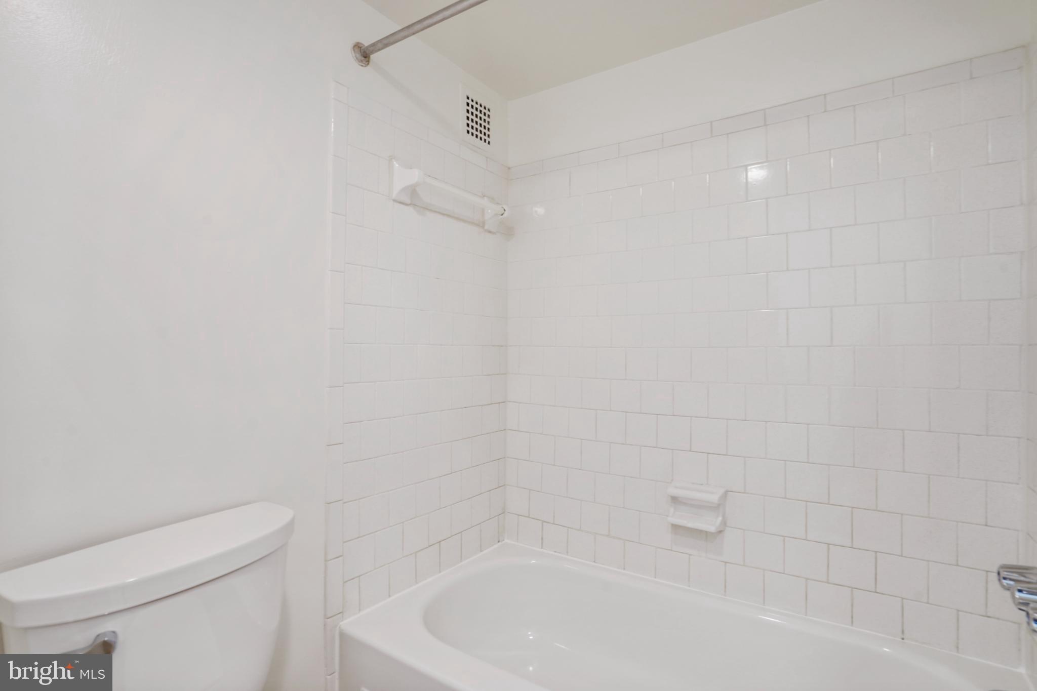 PARC EAST - Residential Lease