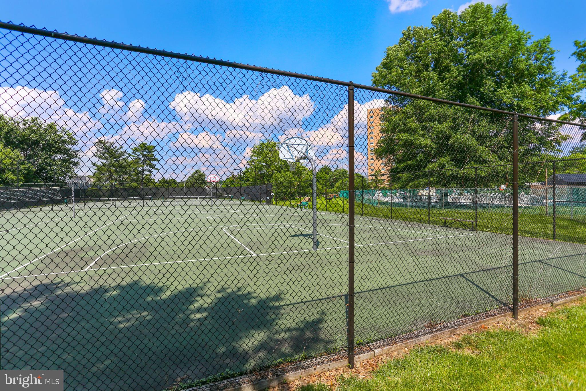 PARC EAST - Residential Lease