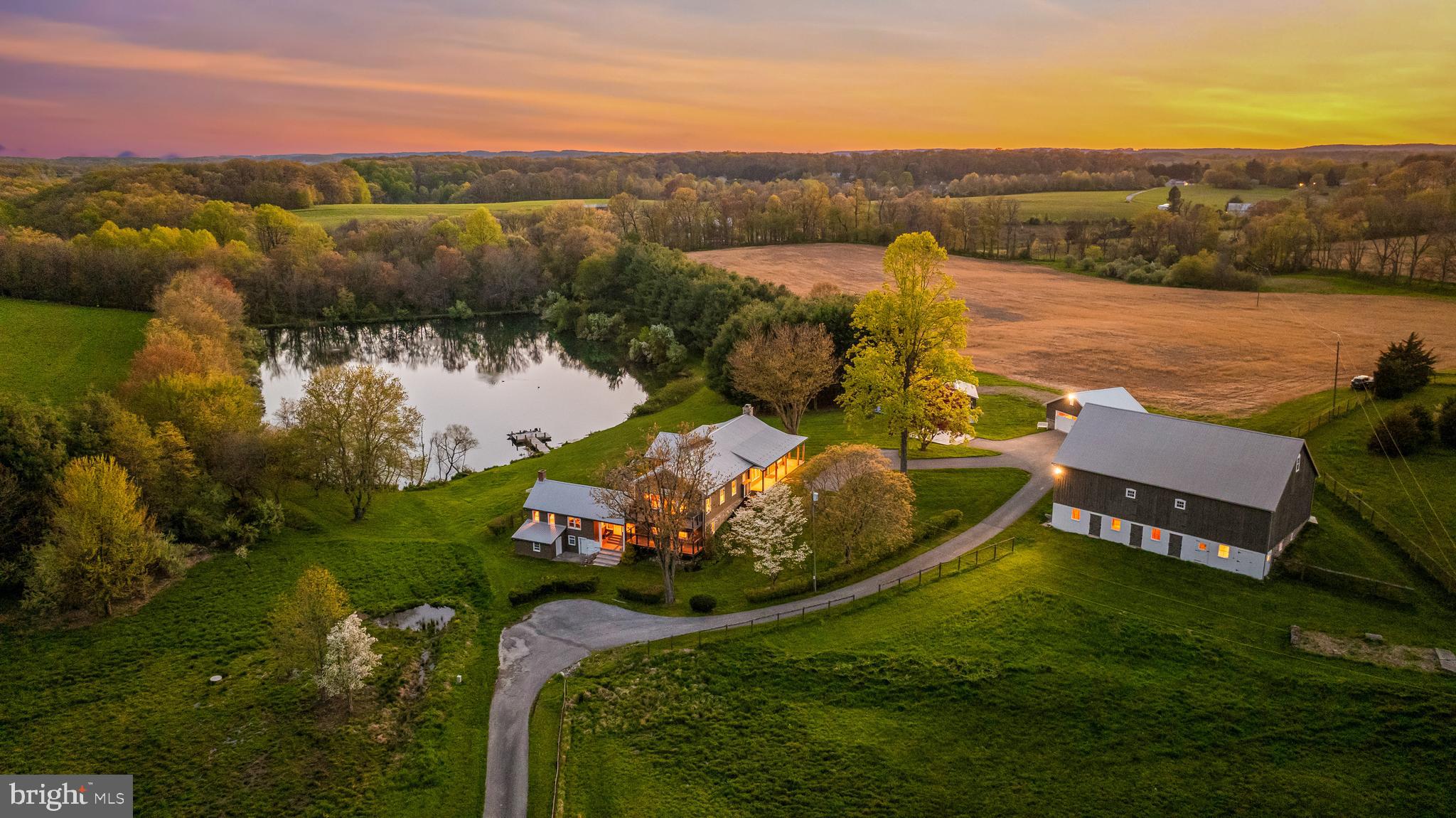 FREELAND - Farm