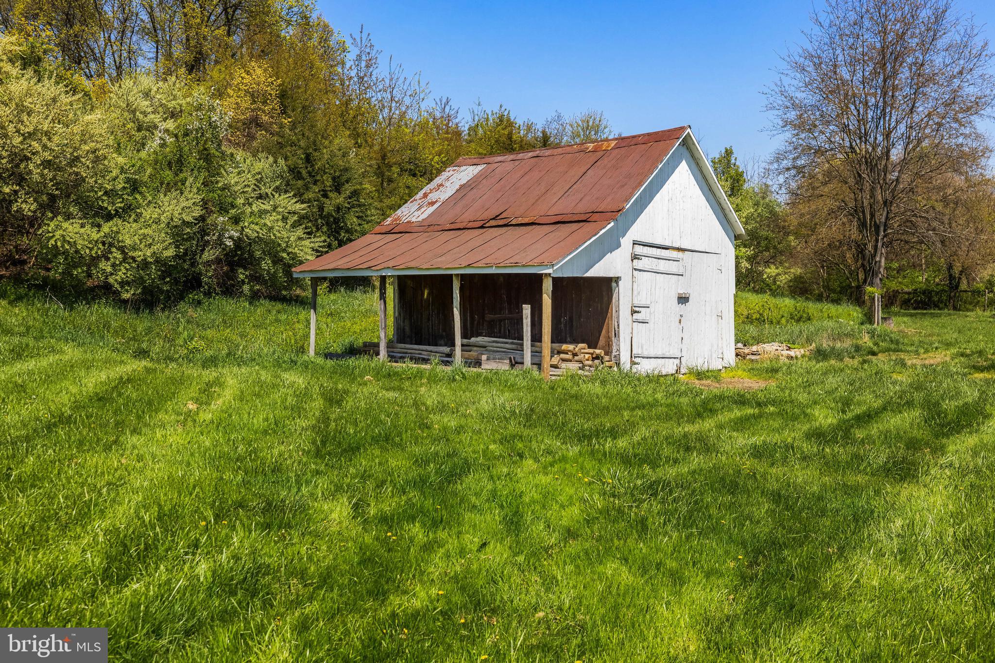FREELAND - Farm