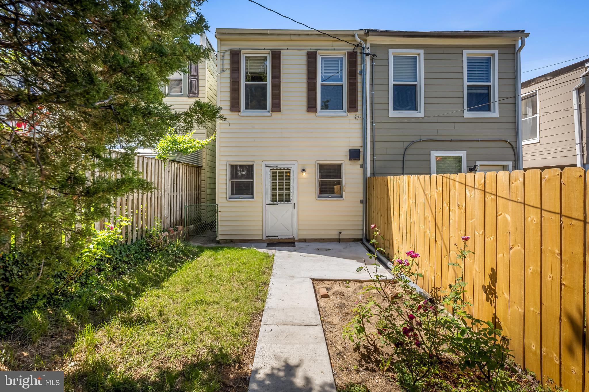 HAMPDEN HISTORIC DISTRICT - Residential