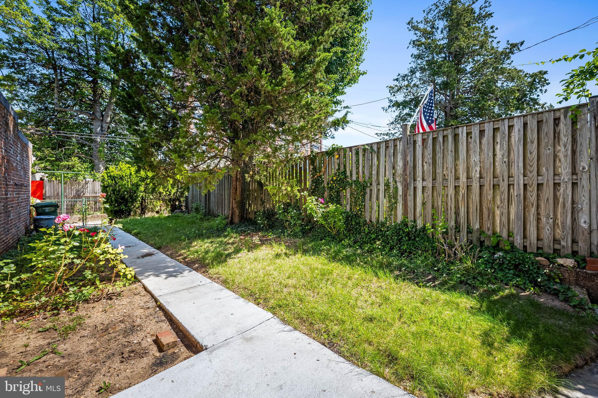 HAMPDEN HISTORIC DISTRICT - Residential