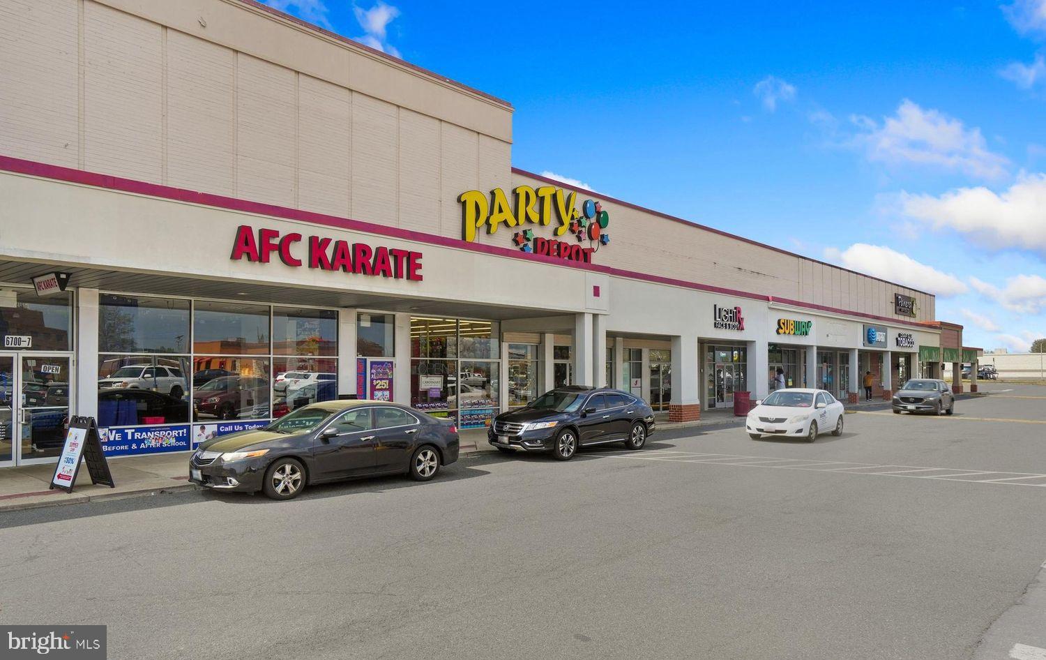 SOUTH KINGS STATION - Residential Lease