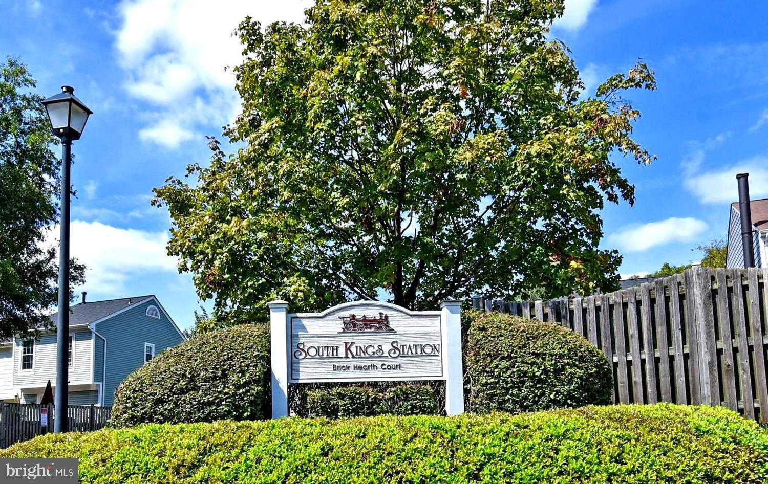 SOUTH KINGS STATION - Residential Lease
