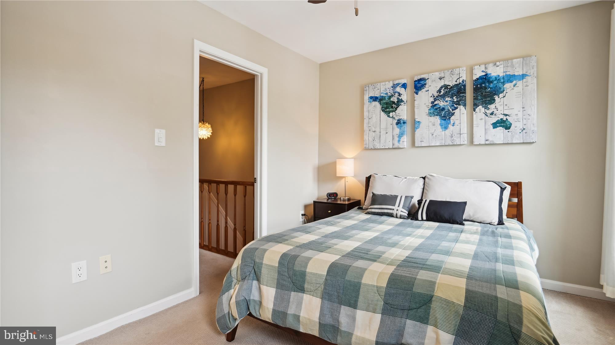 SOUTH KINGS STATION - Residential Lease