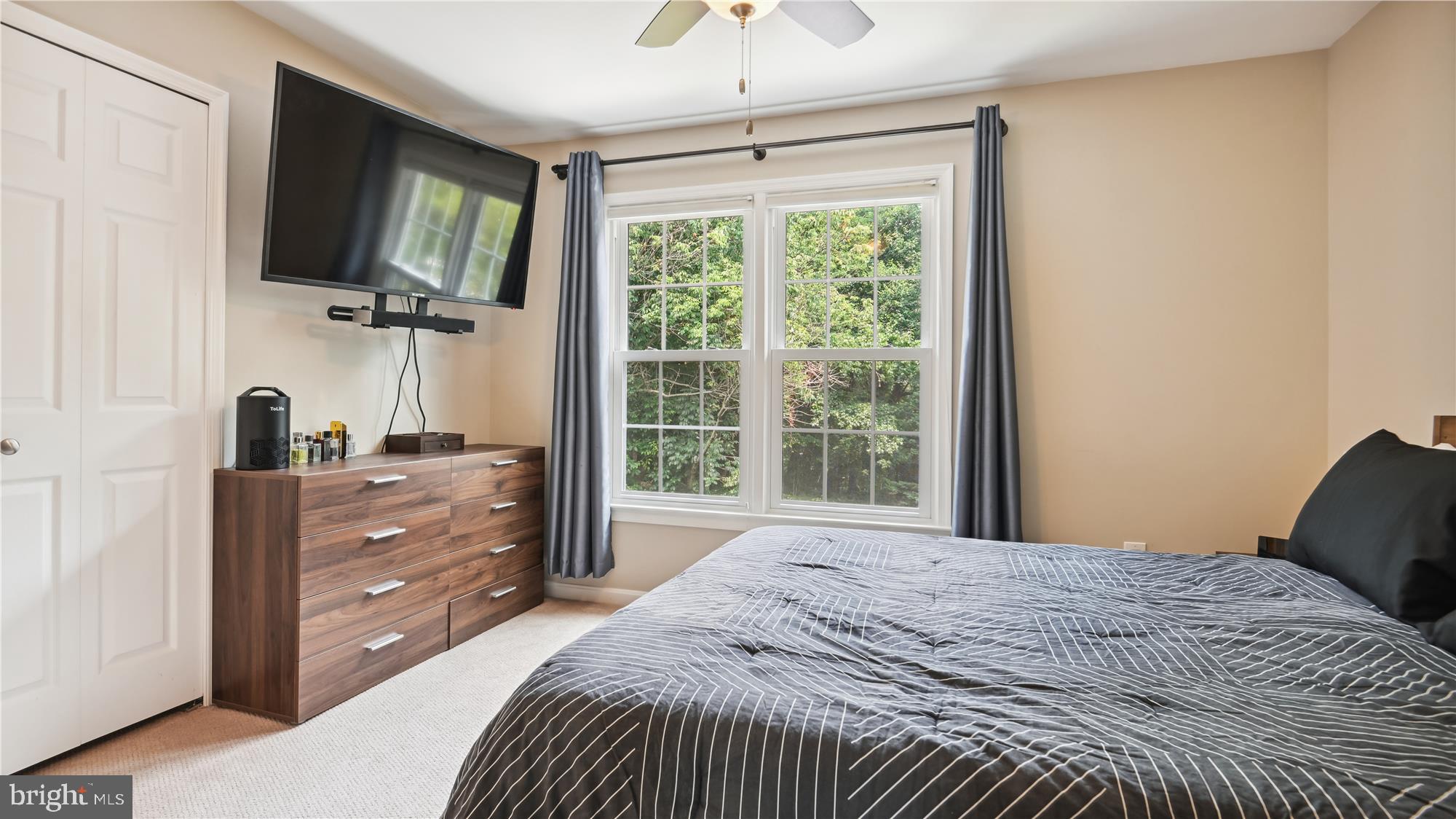 SOUTH KINGS STATION - Residential Lease