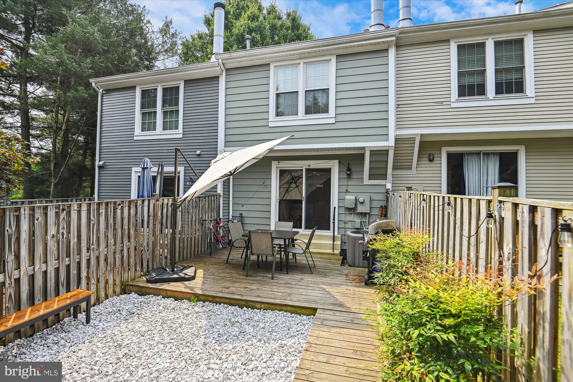 SOUTH KINGS STATION - Residential Lease