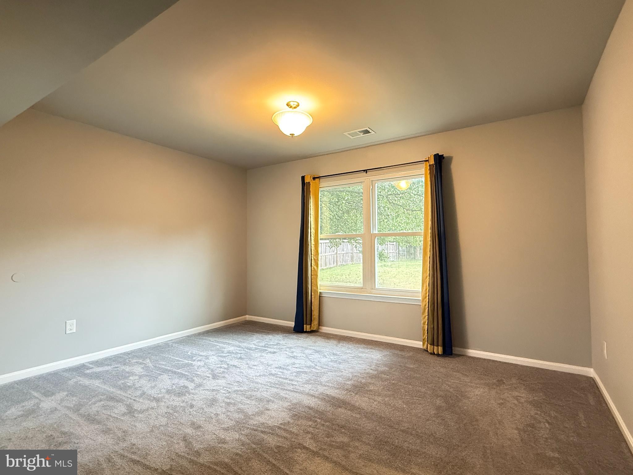 CHELTENHAM WOODS - Residential