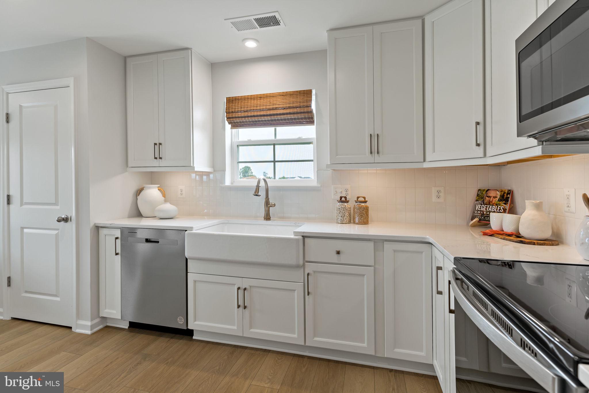 SPRING VIEW FARMS - Residential
