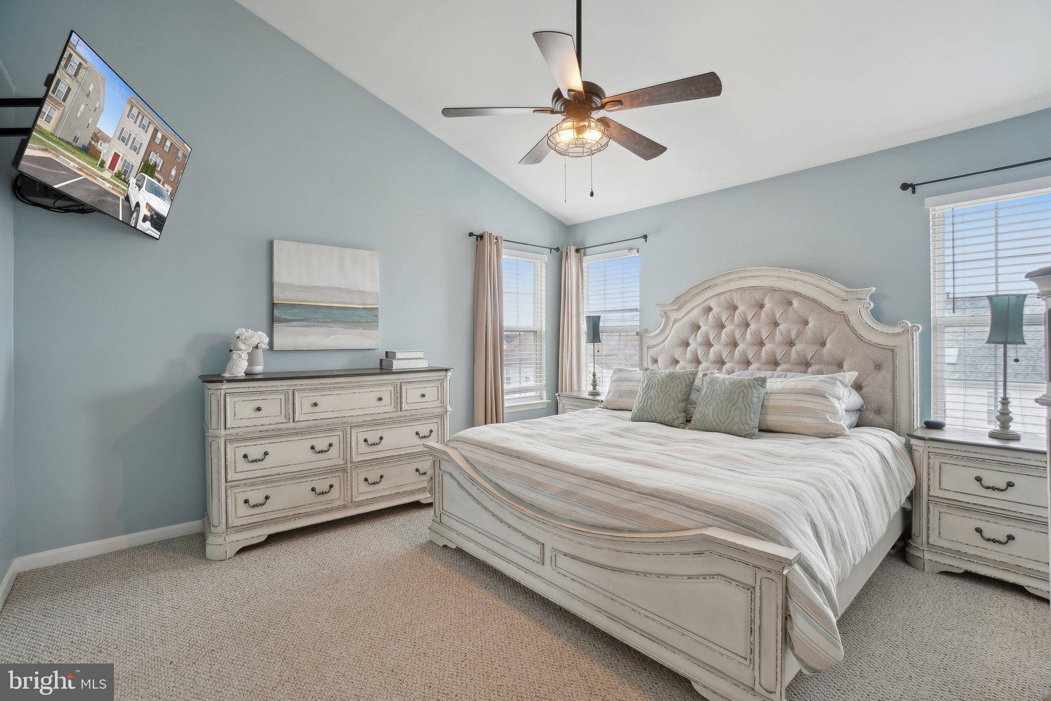 SOUTH RIDING - Residential