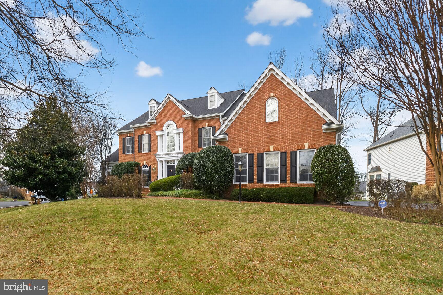 CEDAR CHASE - Residential