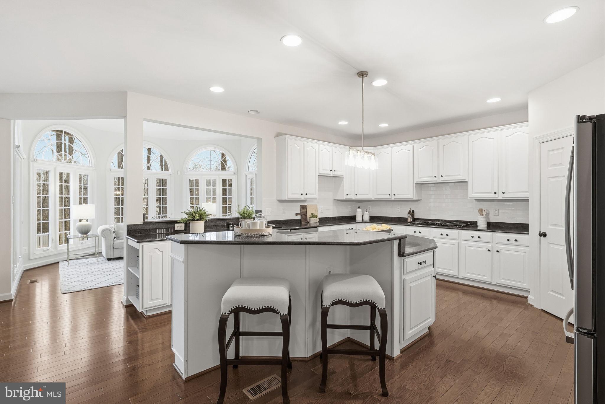 CEDAR CHASE - Residential
