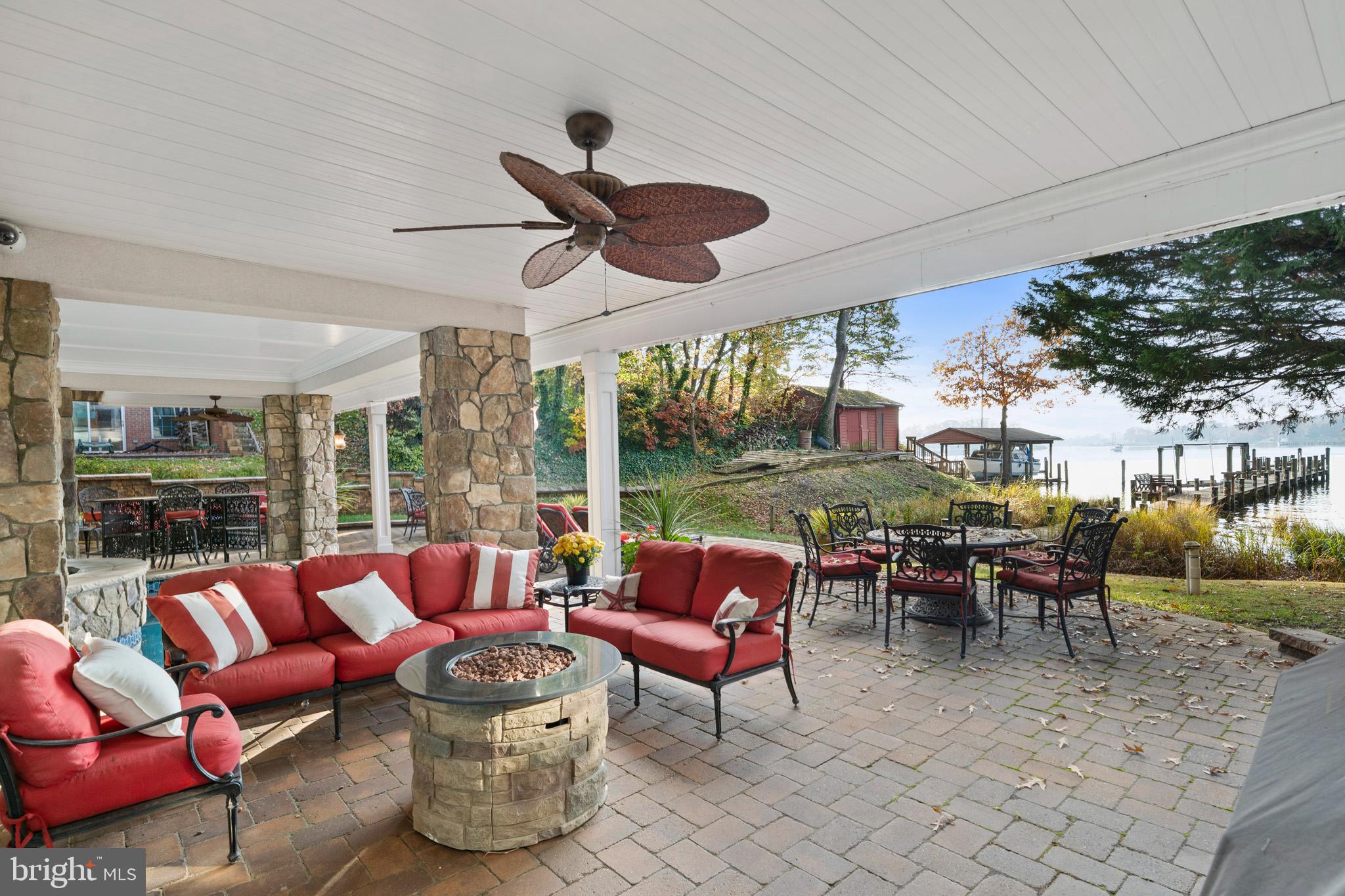 DRUM POINT - Residential