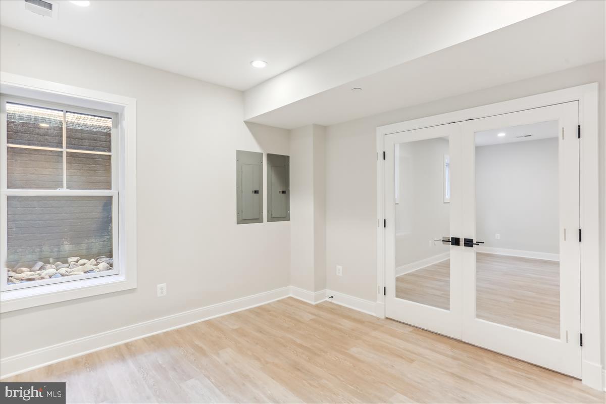 OAKWOOD KNOLLS - Residential