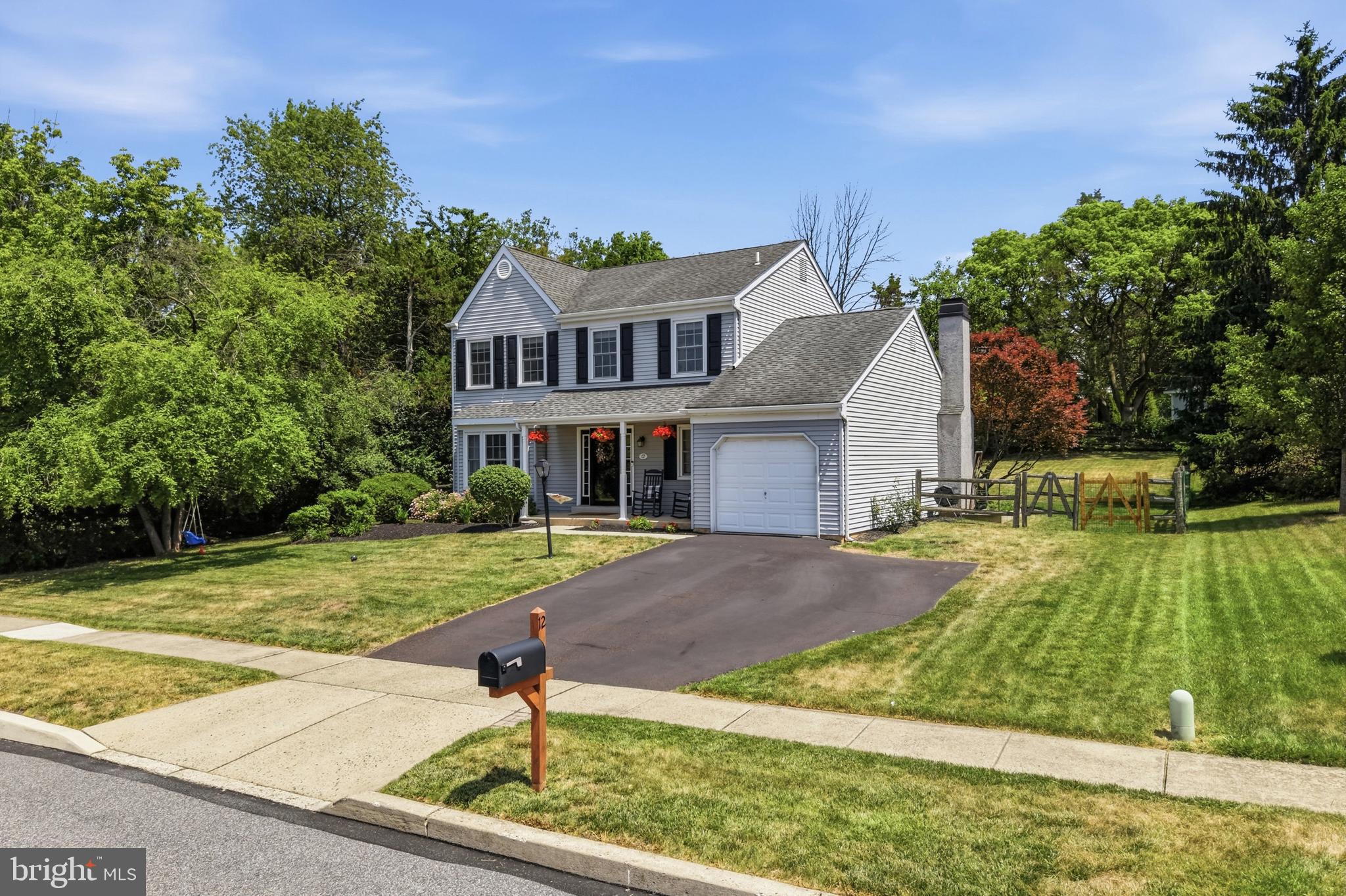 CHARLESTOWNE - Residential