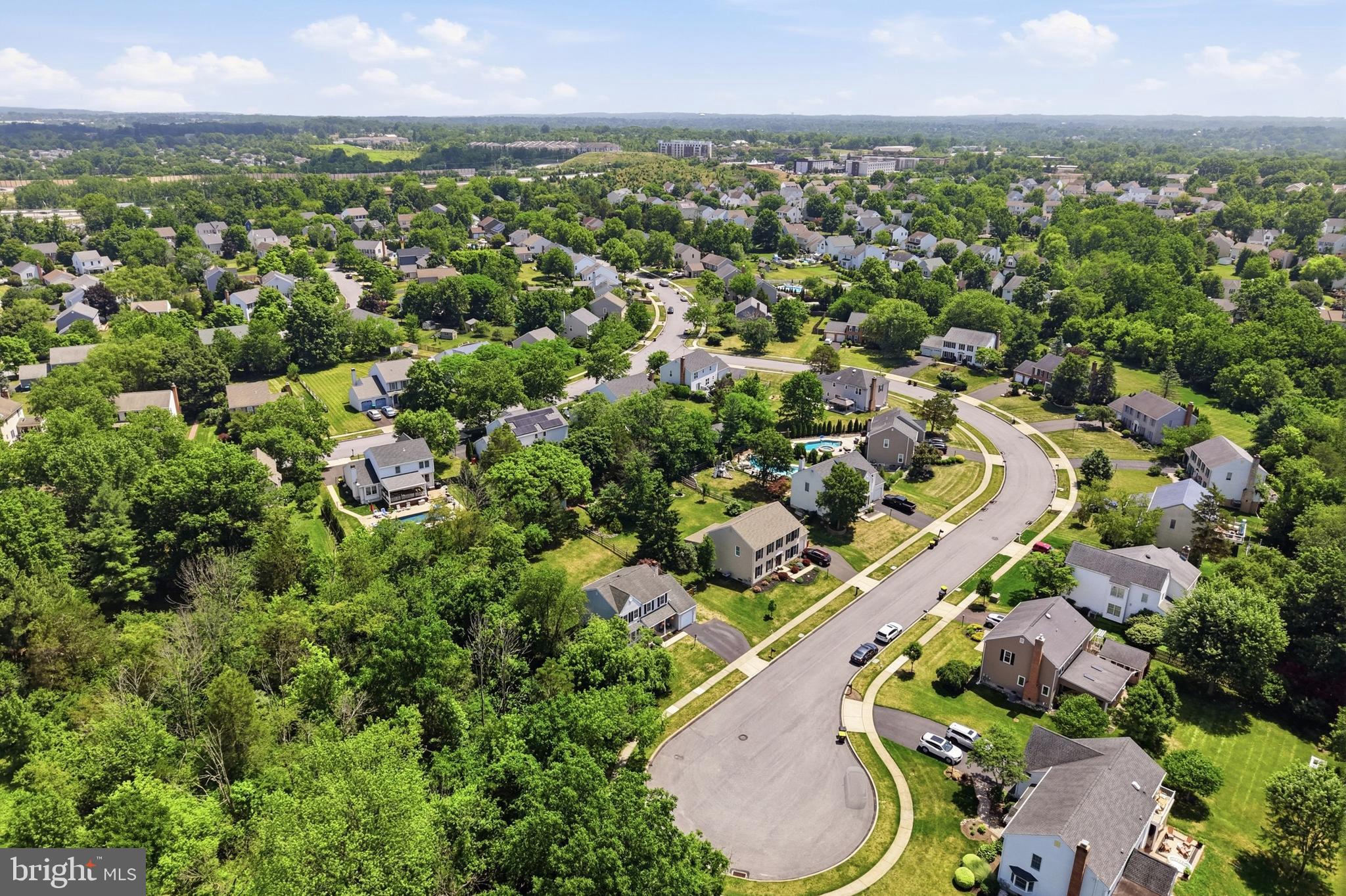 CHARLESTOWNE - Residential