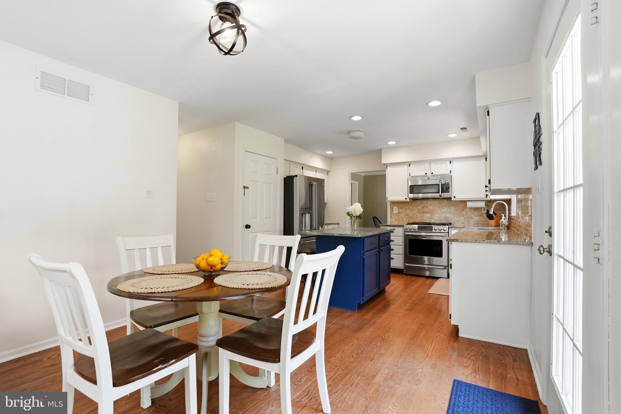 CHARLESTOWNE - Residential