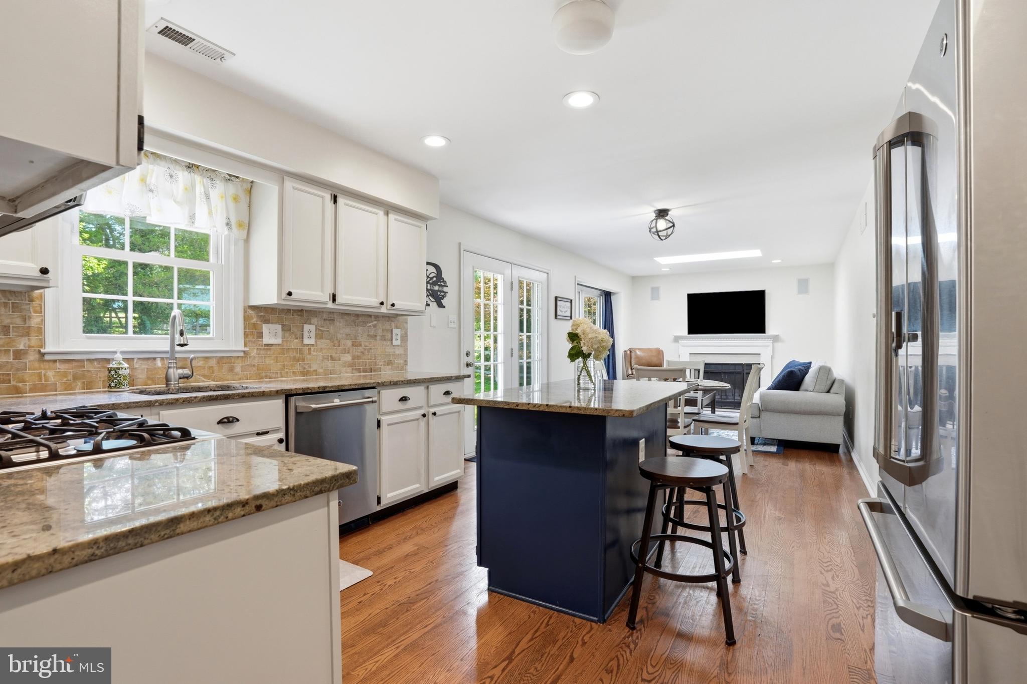 CHARLESTOWNE - Residential