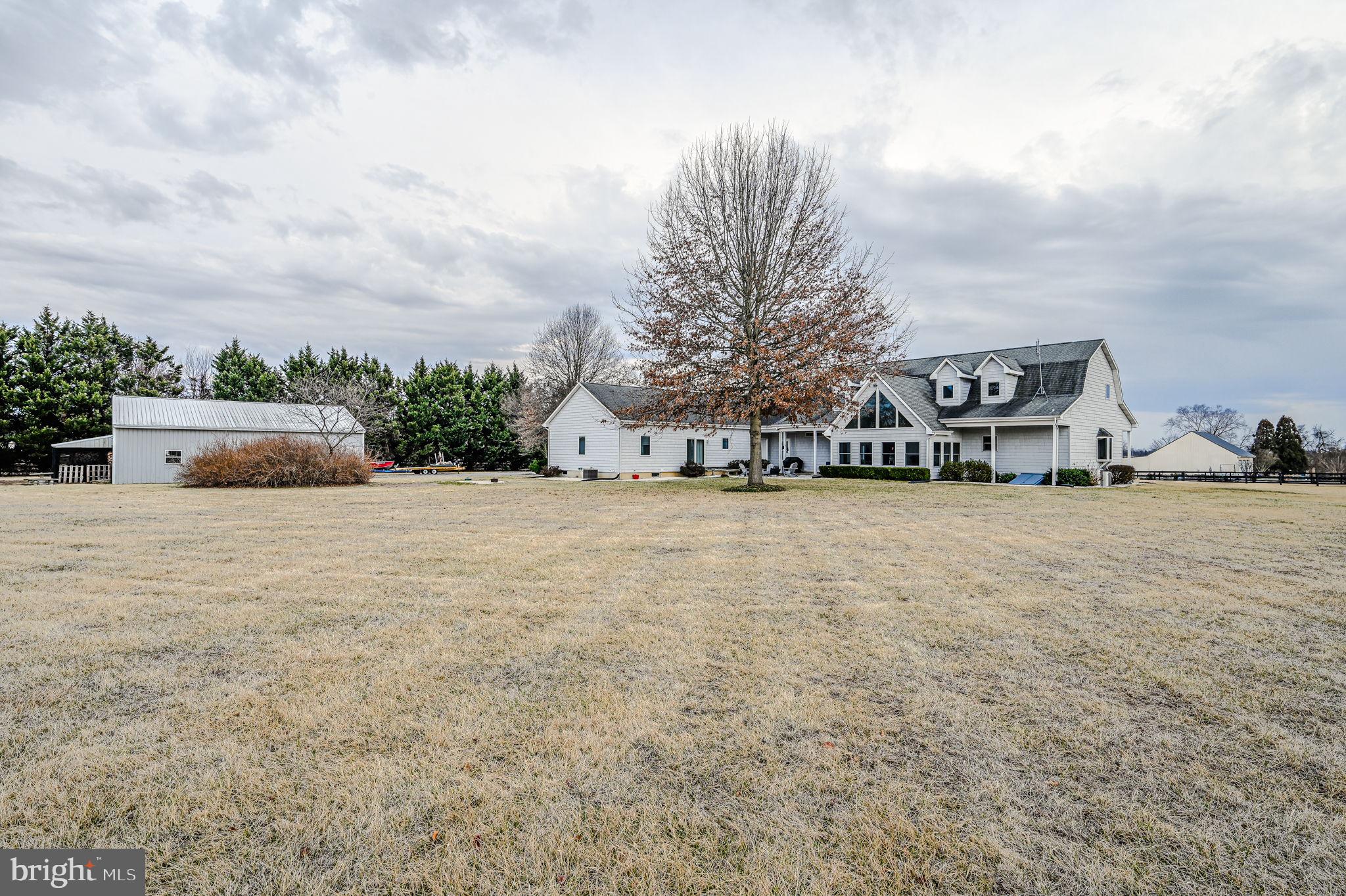 SMITH CREEK - Farm