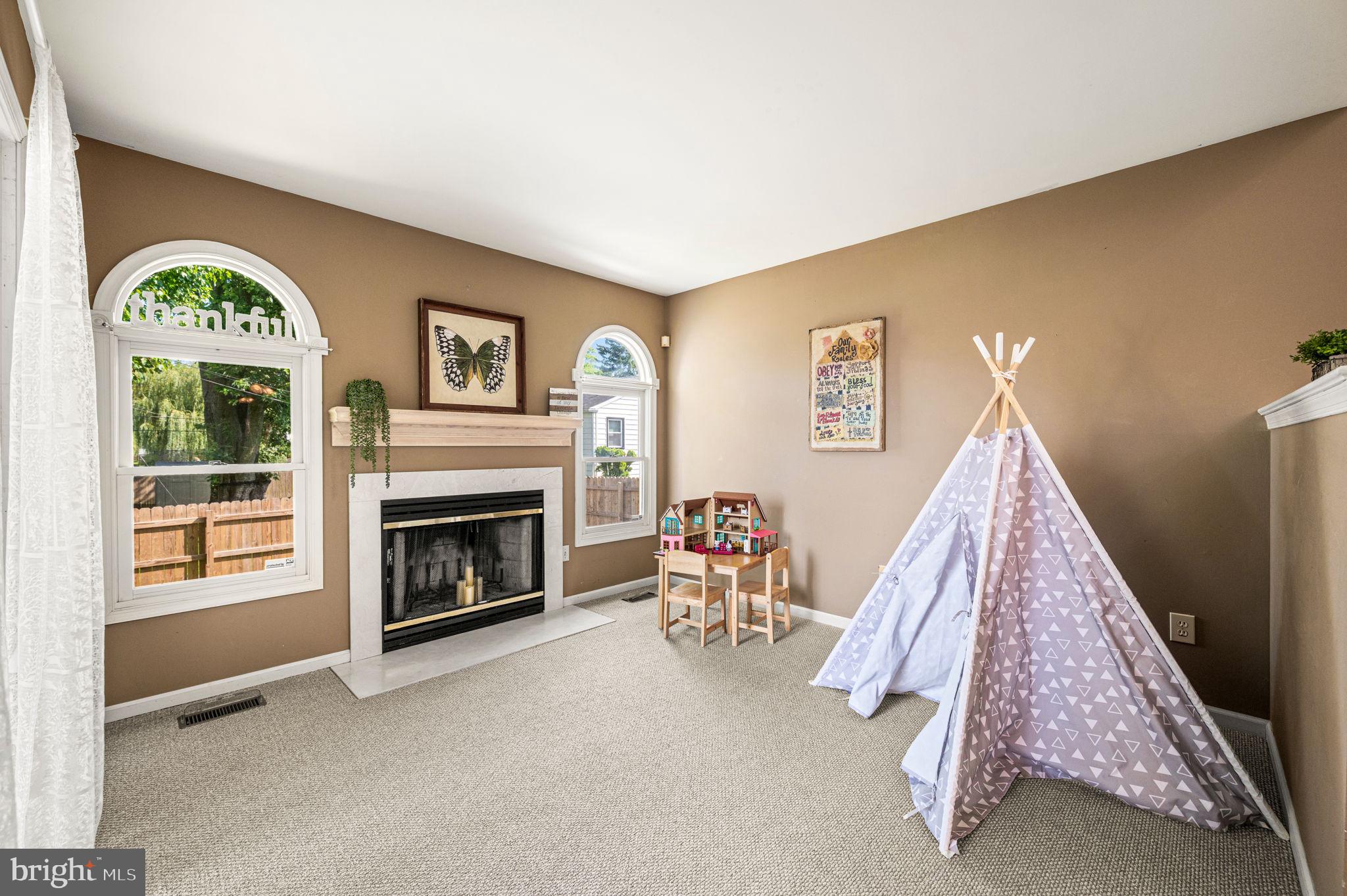 FAIRVIEW PARK - Residential