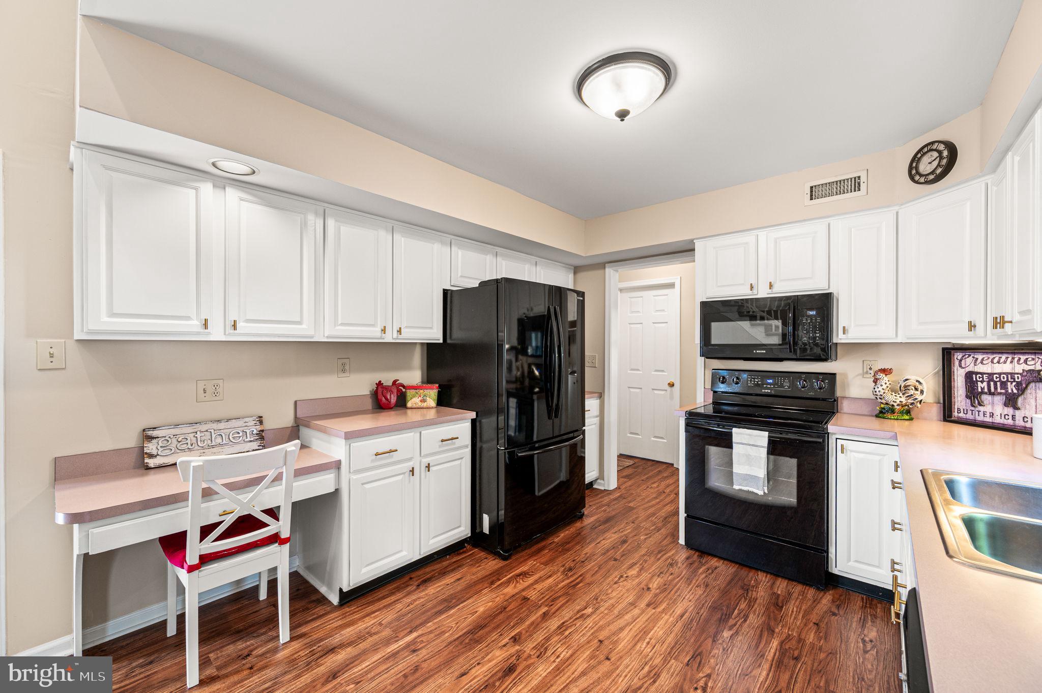 FAIRVIEW PARK - Residential