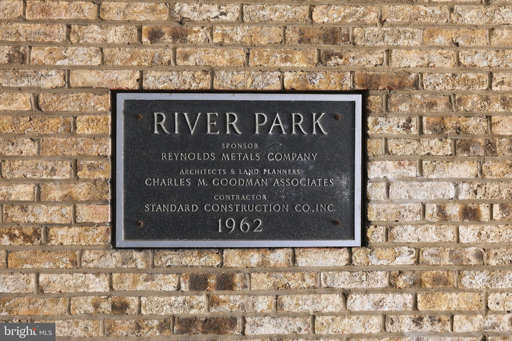 RIVER PARK - Residential