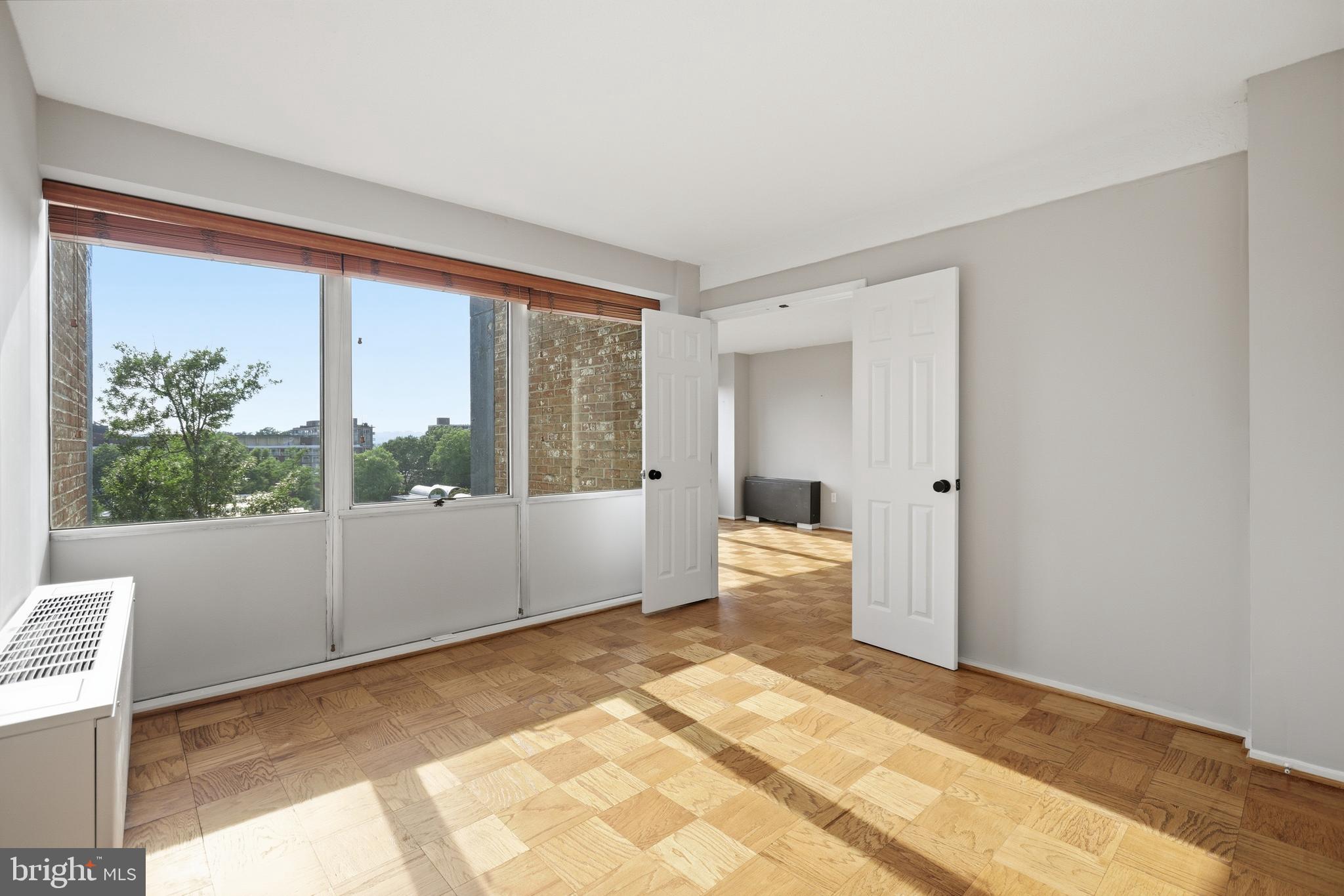 RIVER PARK - Residential