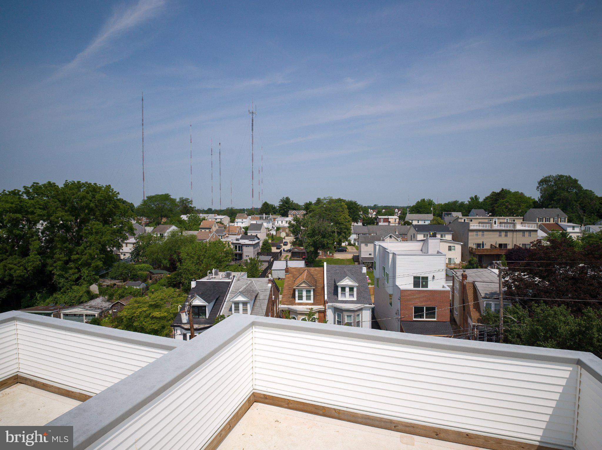 ROXBOROUGH - Residential