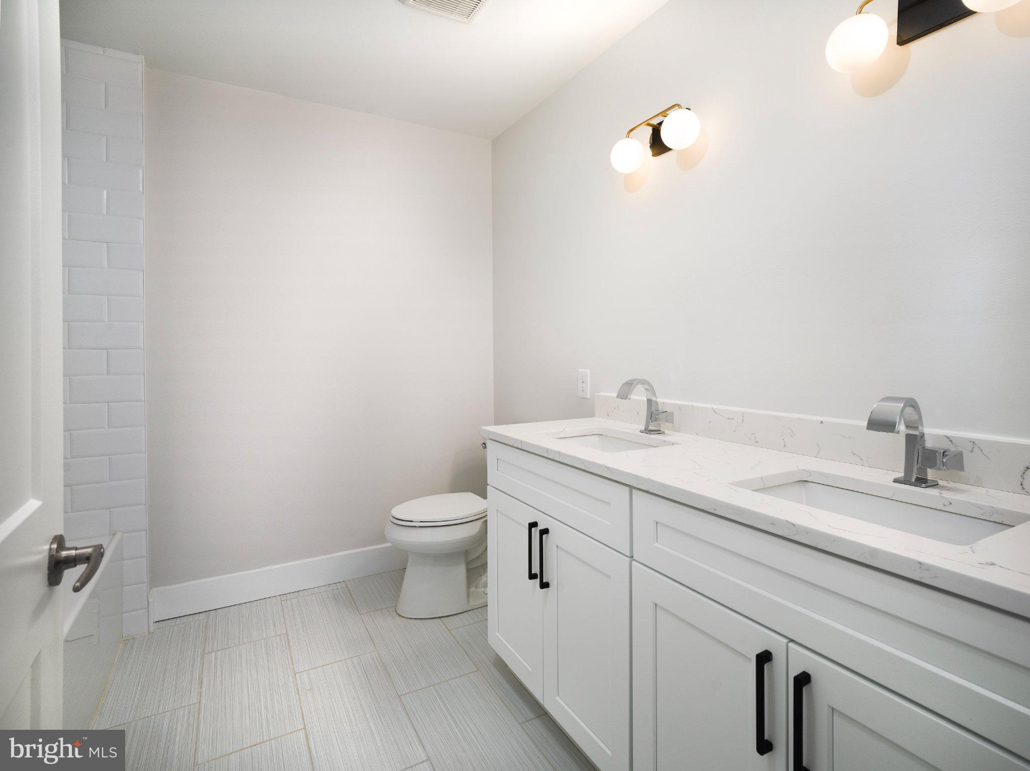 ROXBOROUGH - Residential