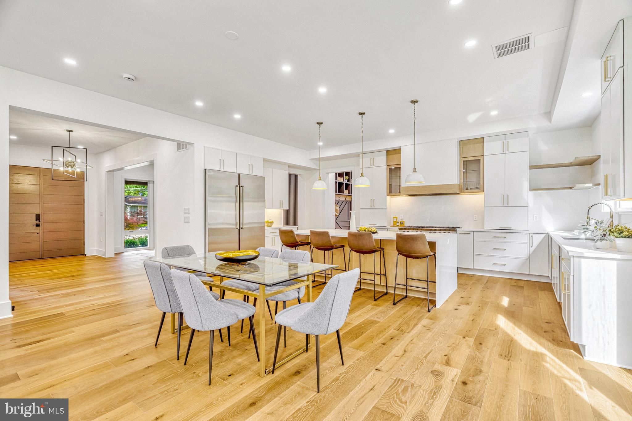WESTBRIAR COUNTRY CLUB MANOR - Residential
