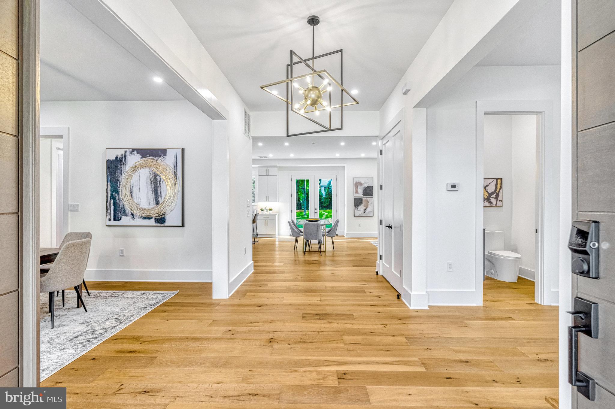 WESTBRIAR COUNTRY CLUB MANOR - Residential