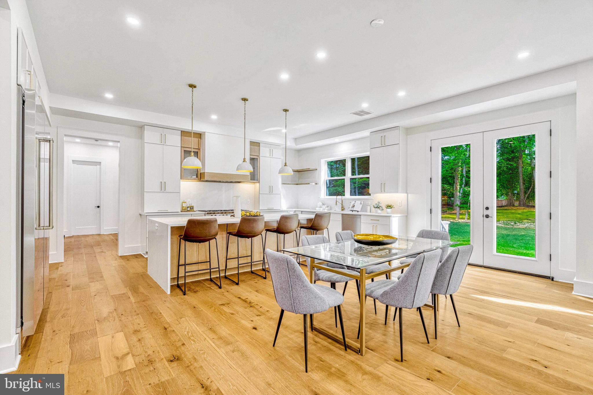 WESTBRIAR COUNTRY CLUB MANOR - Residential