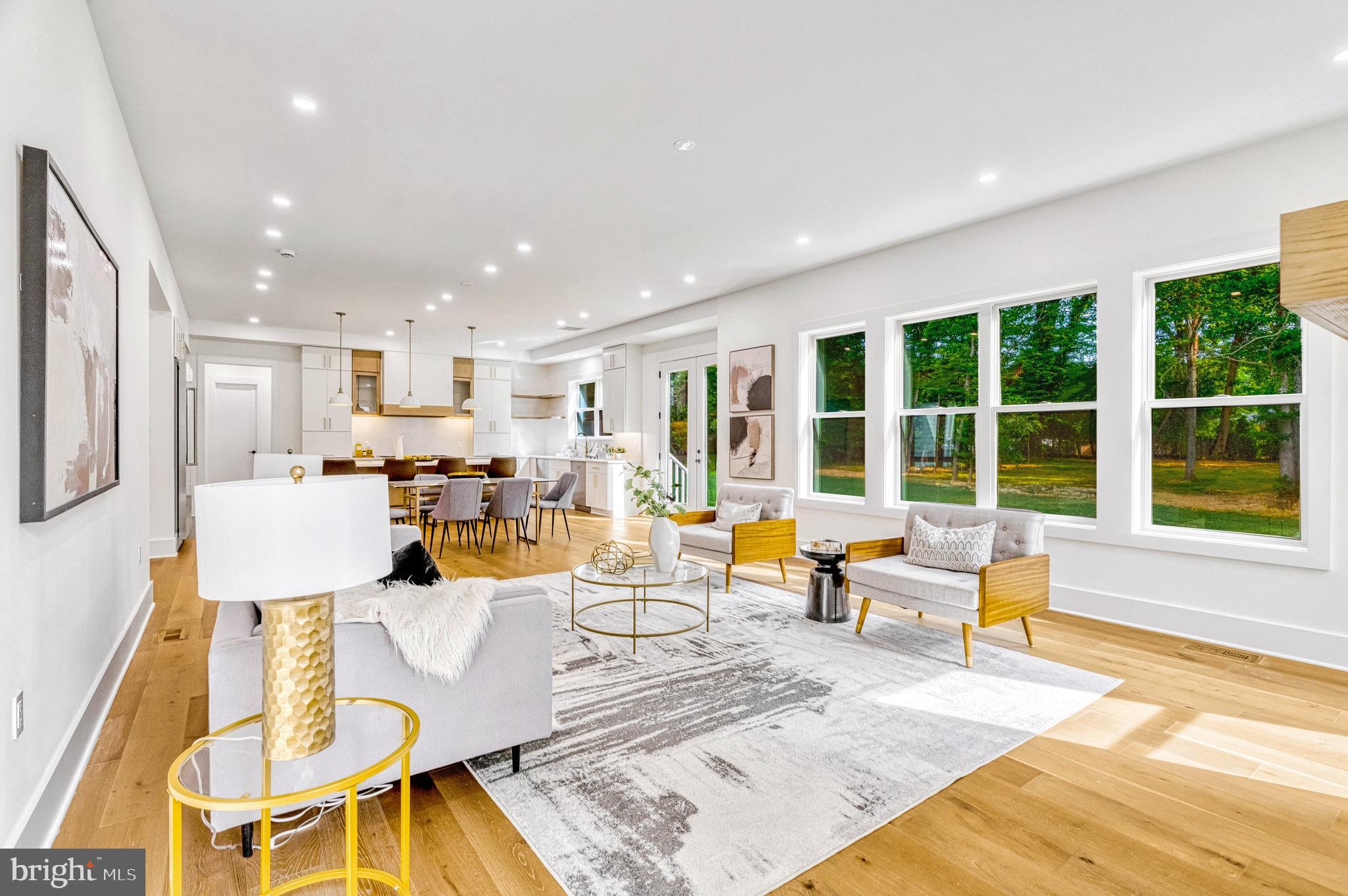 WESTBRIAR COUNTRY CLUB MANOR - Residential