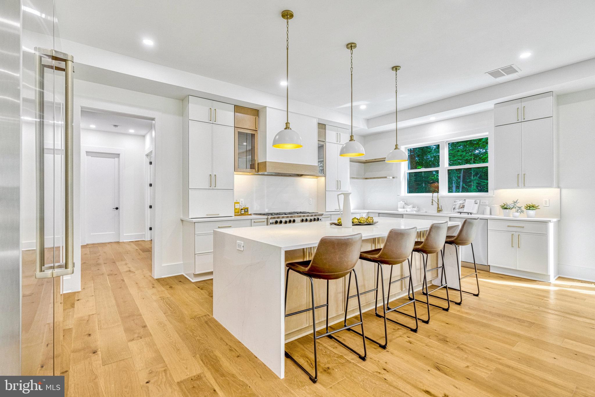 WESTBRIAR COUNTRY CLUB MANOR - Residential