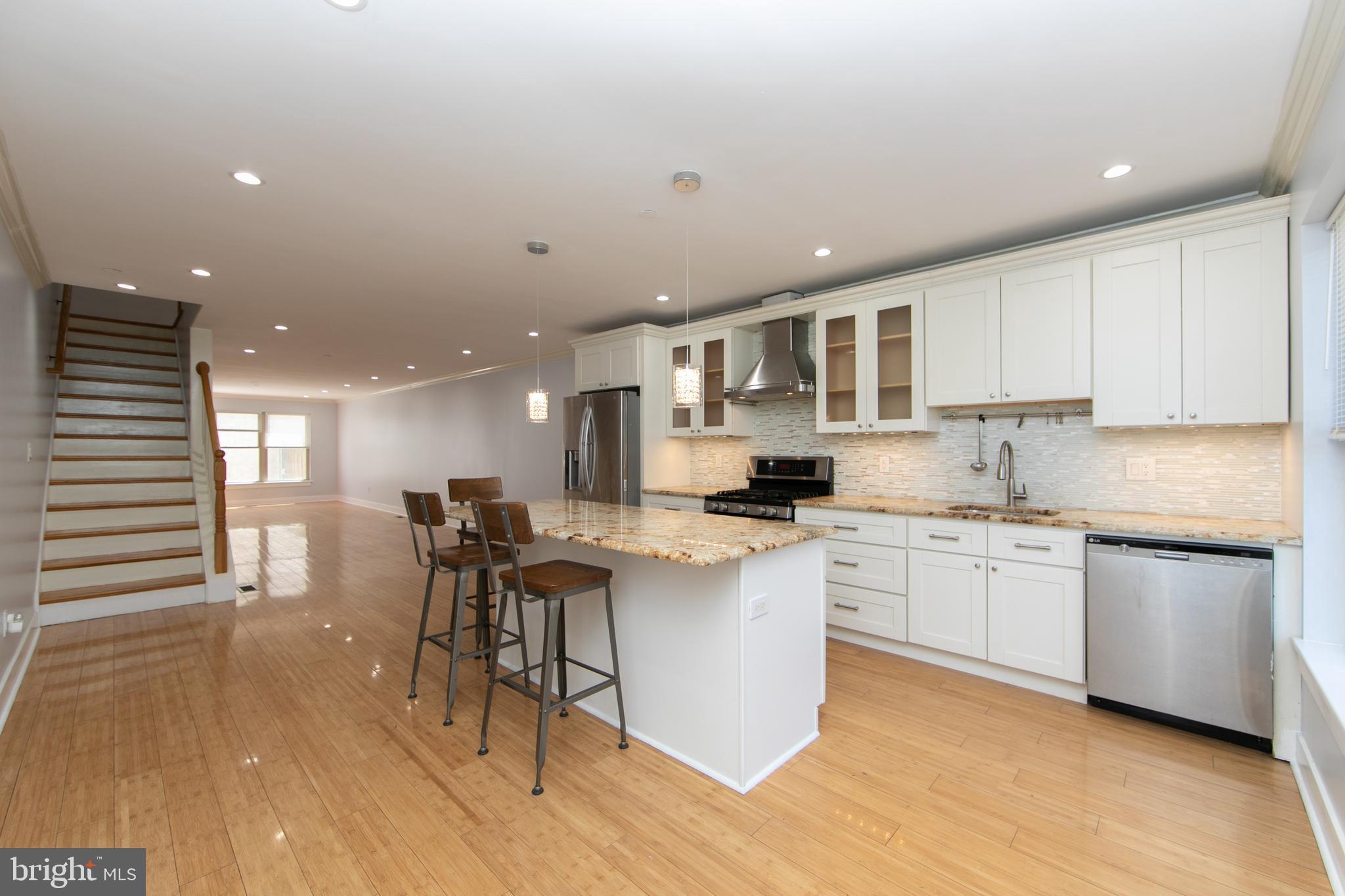 POINT BREEZE - Residential