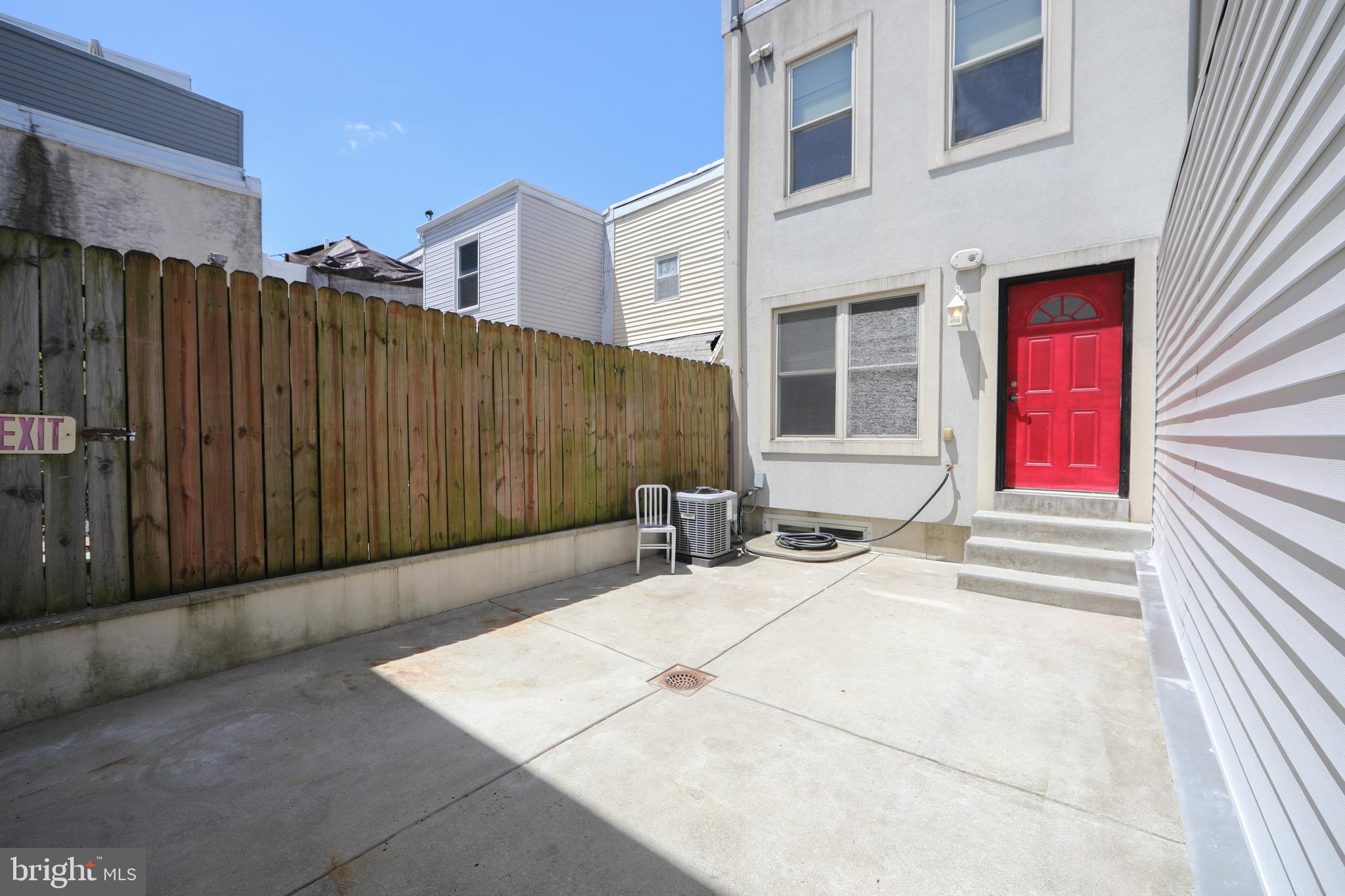 POINT BREEZE - Residential