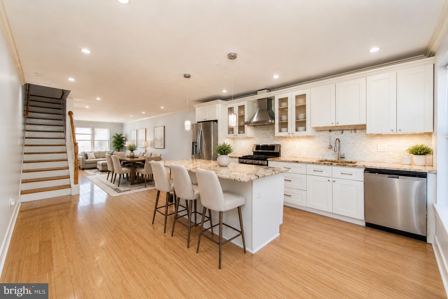 POINT BREEZE - Residential