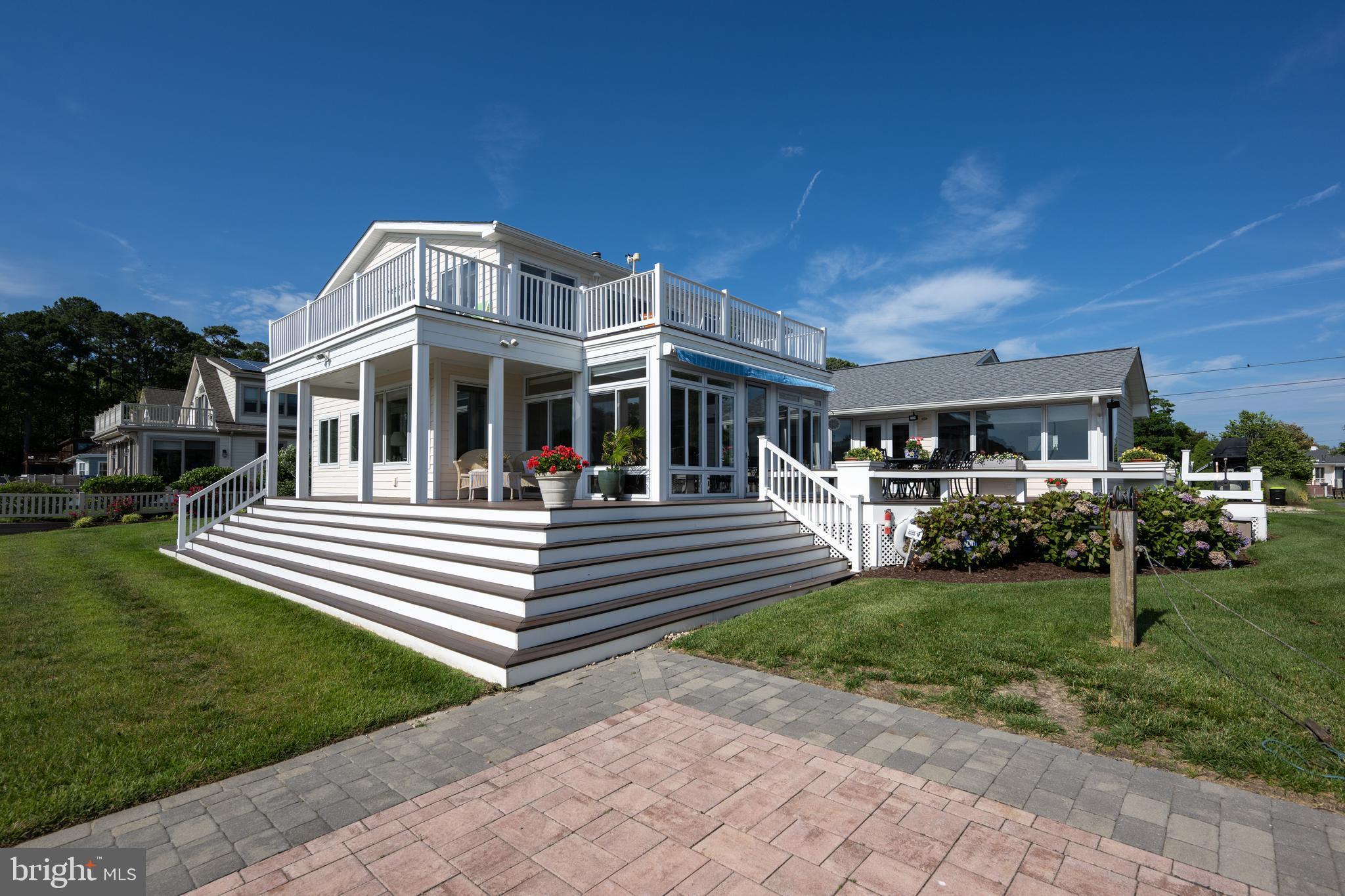 SEABREEZE DEV - Residential