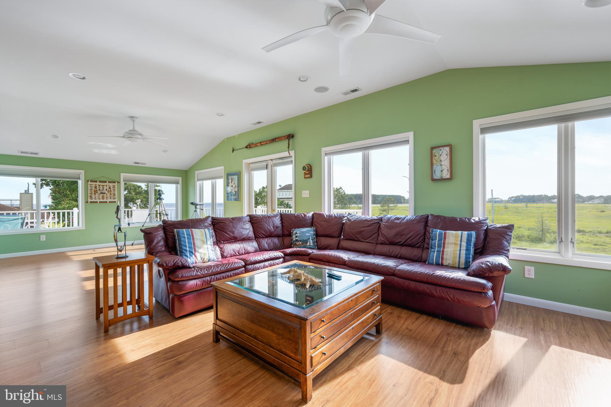 SEABREEZE DEV - Residential