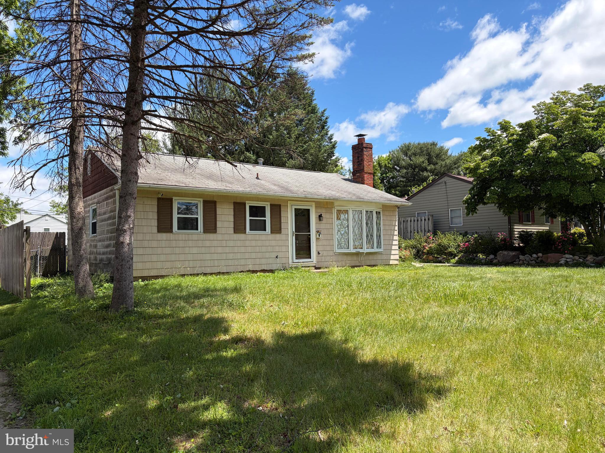 PAOLI MANOR - Residential