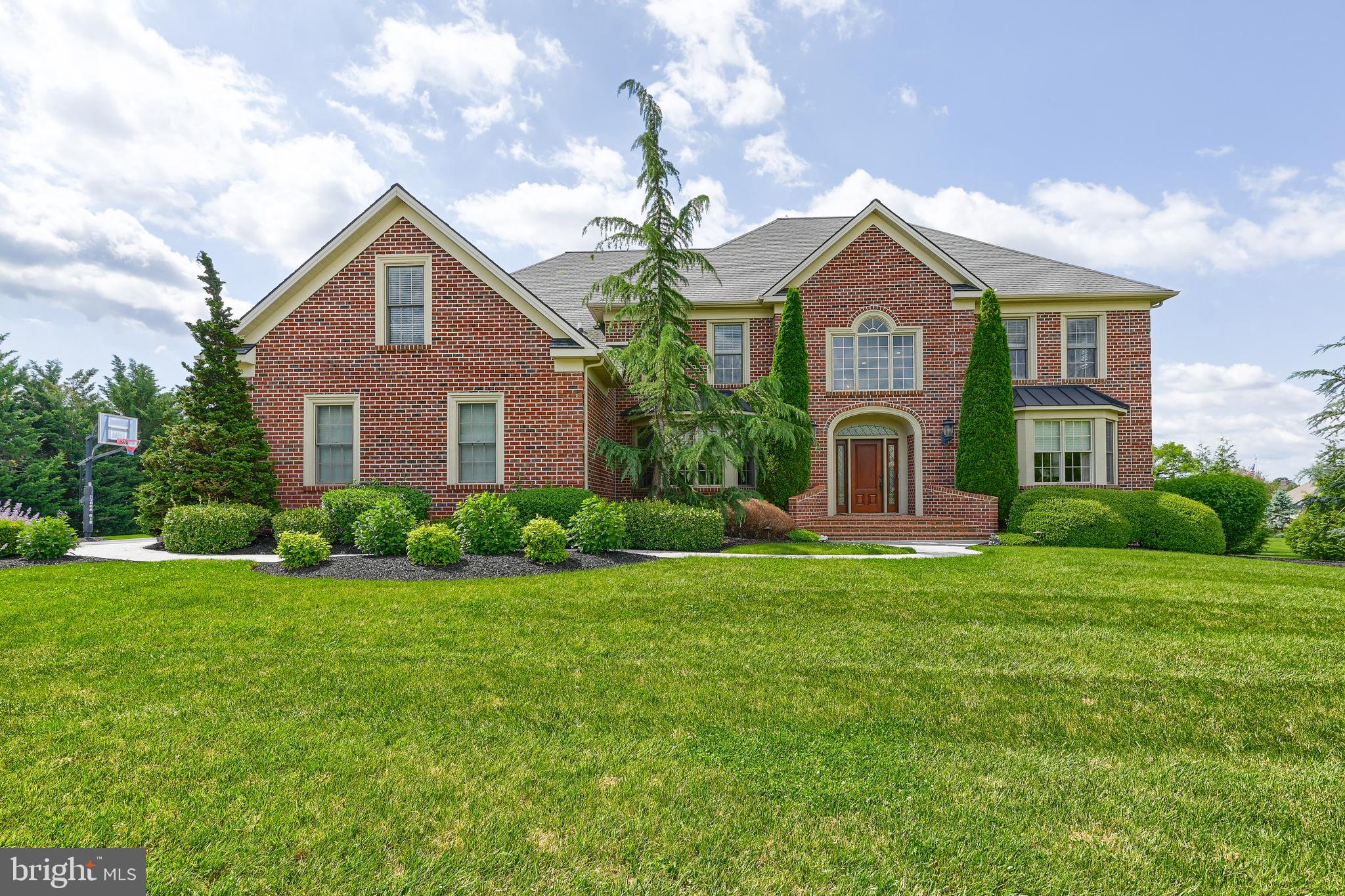 THORNHILL - Residential