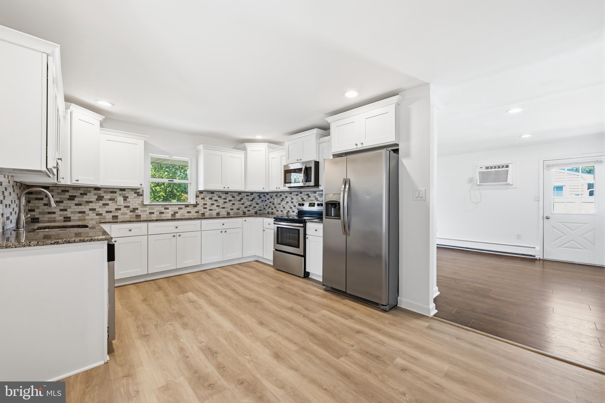 INDIAN CREEK - Residential