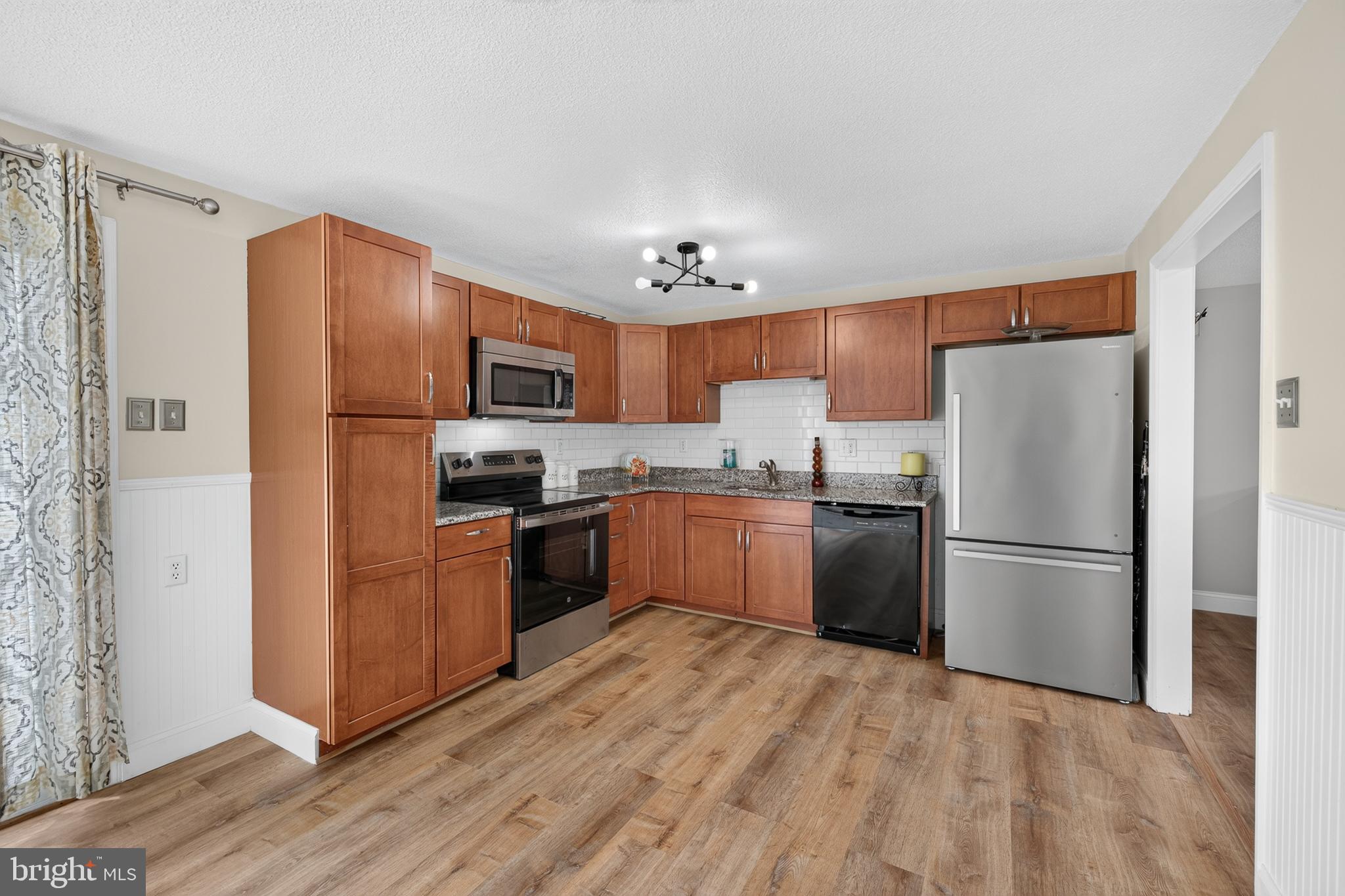 NEWARK OAKS - Residential
