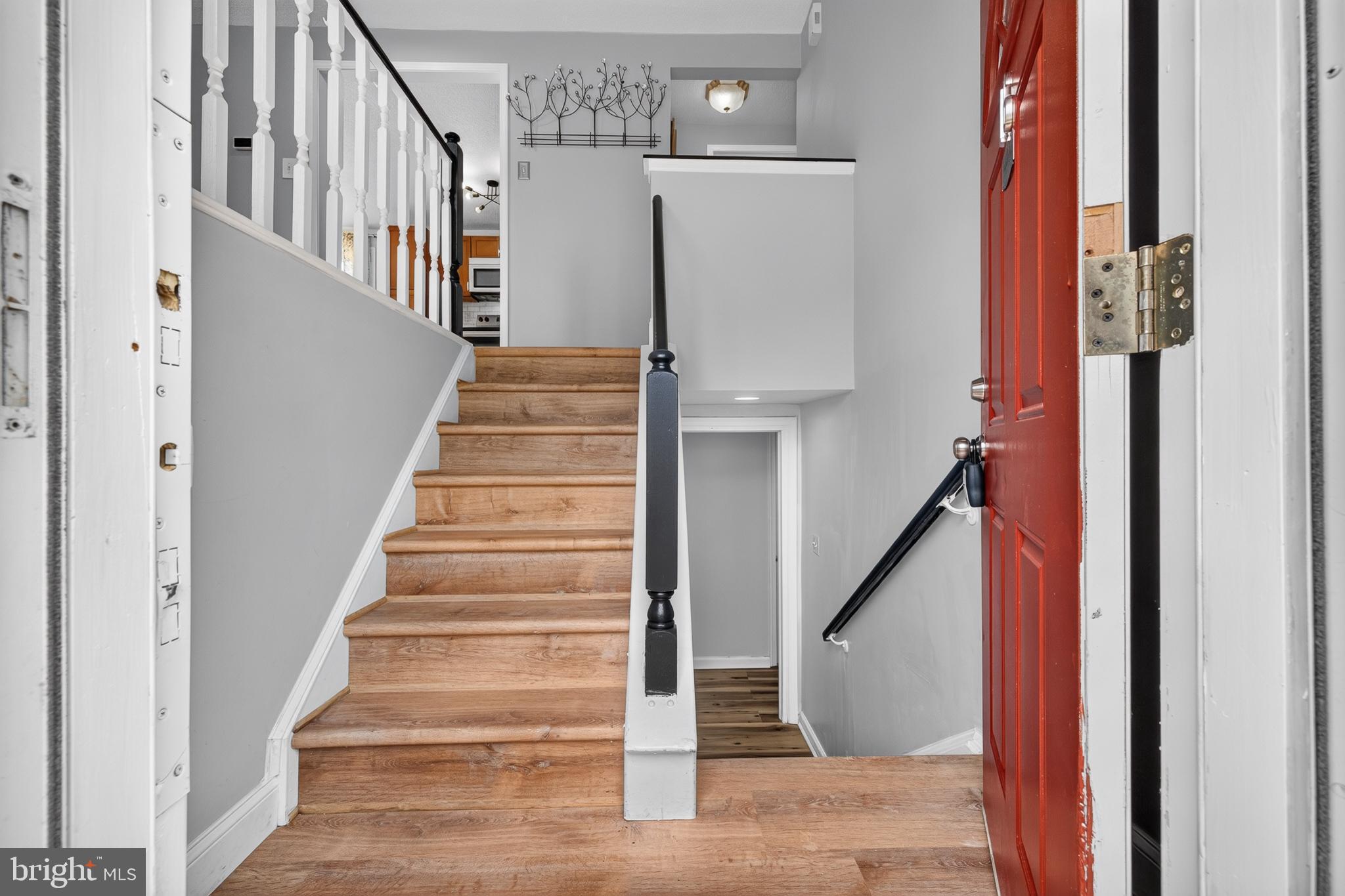 NEWARK OAKS - Residential