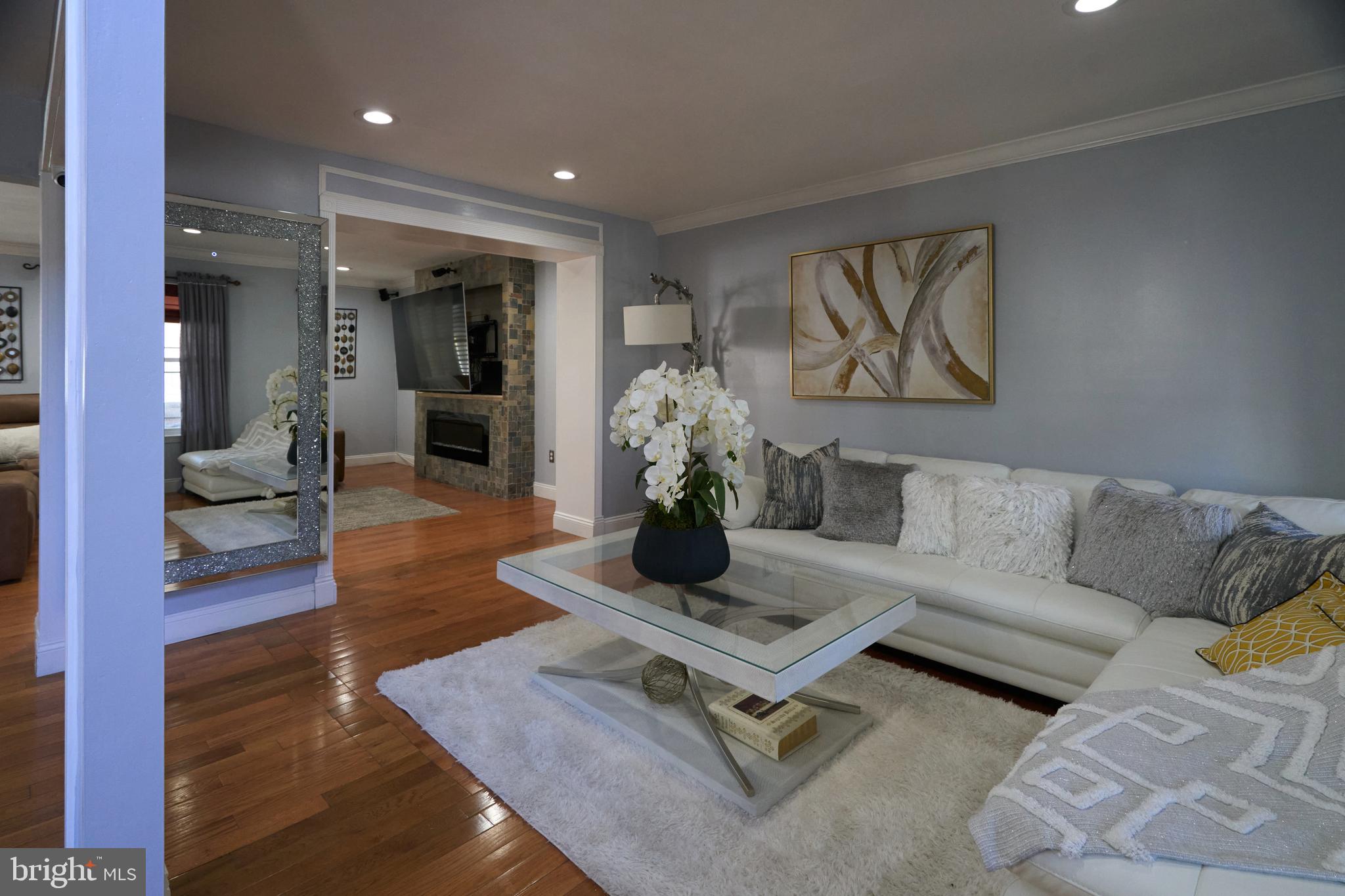 PINE VALLEY - Residential