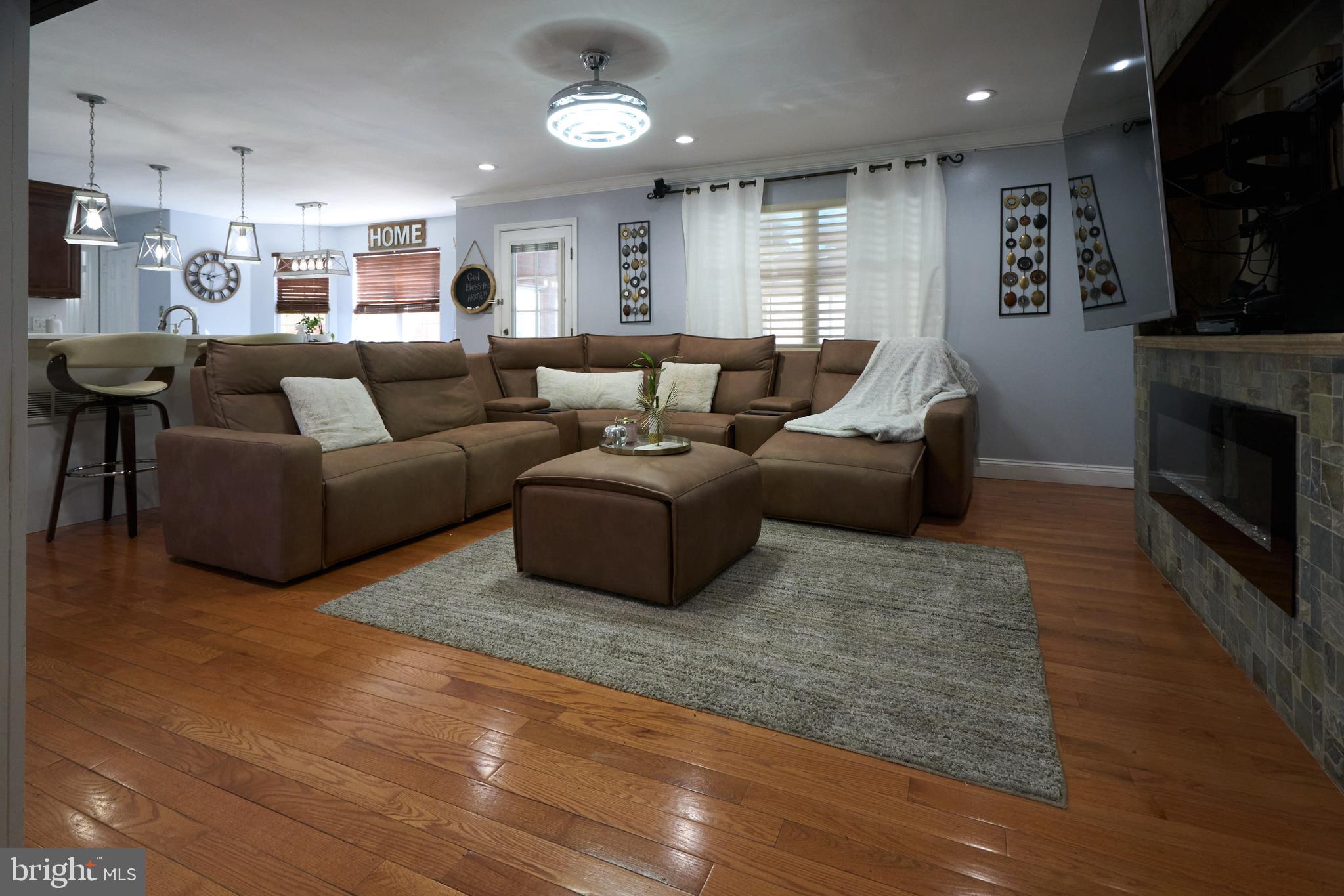 PINE VALLEY - Residential