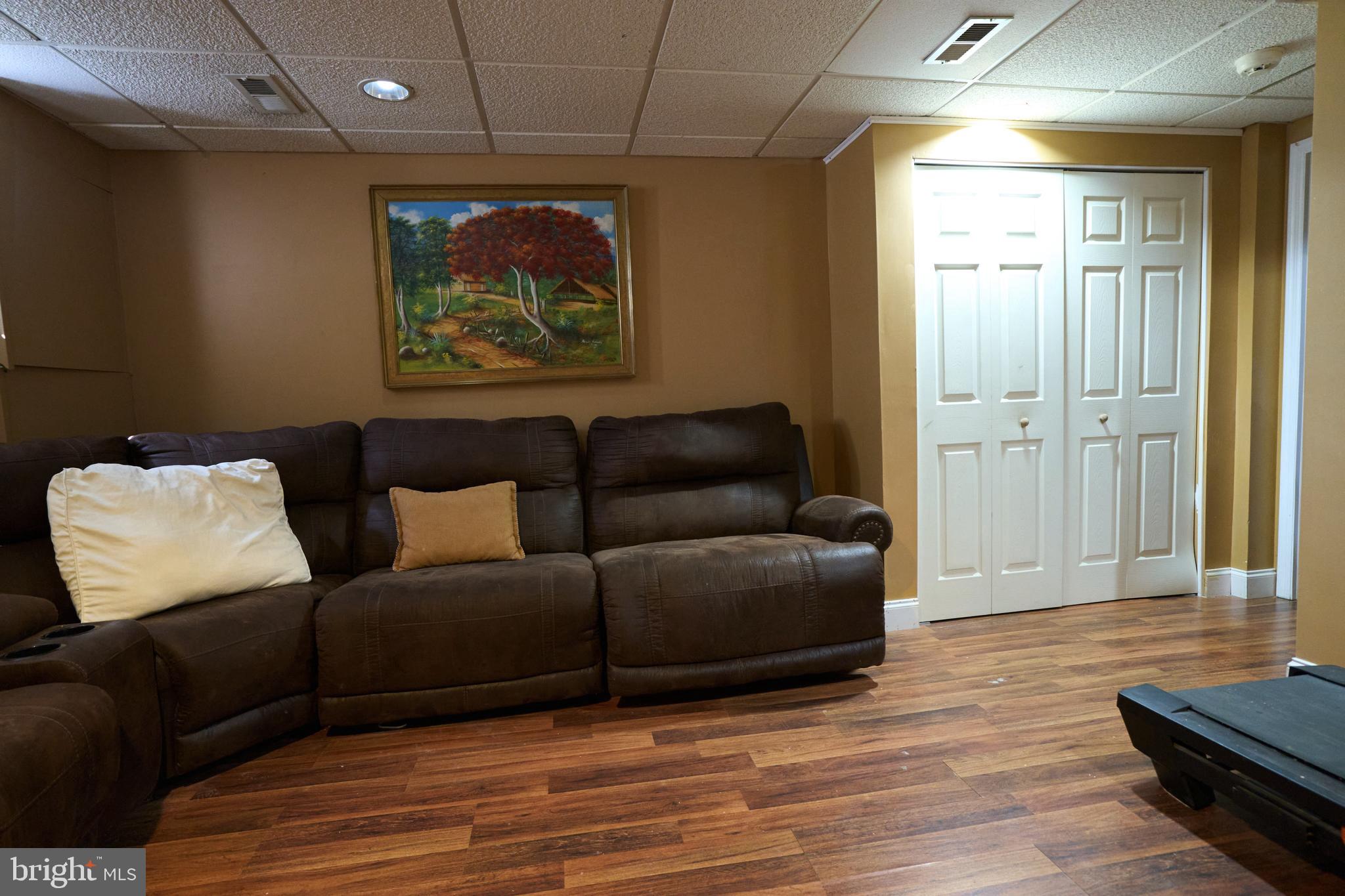 PINE VALLEY - Residential