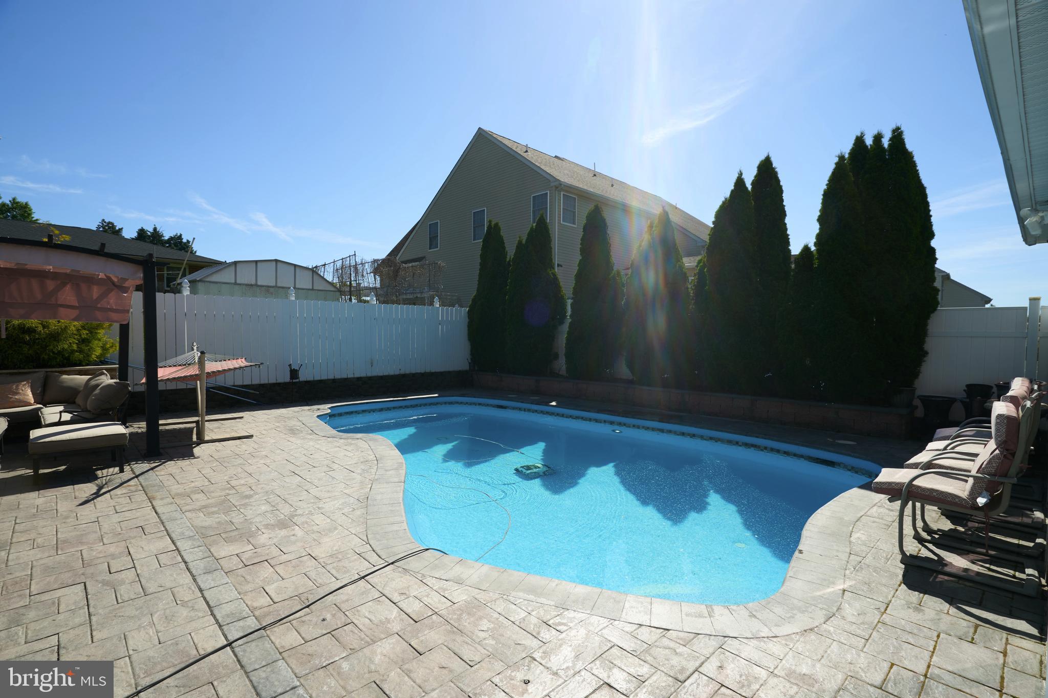 PINE VALLEY - Residential